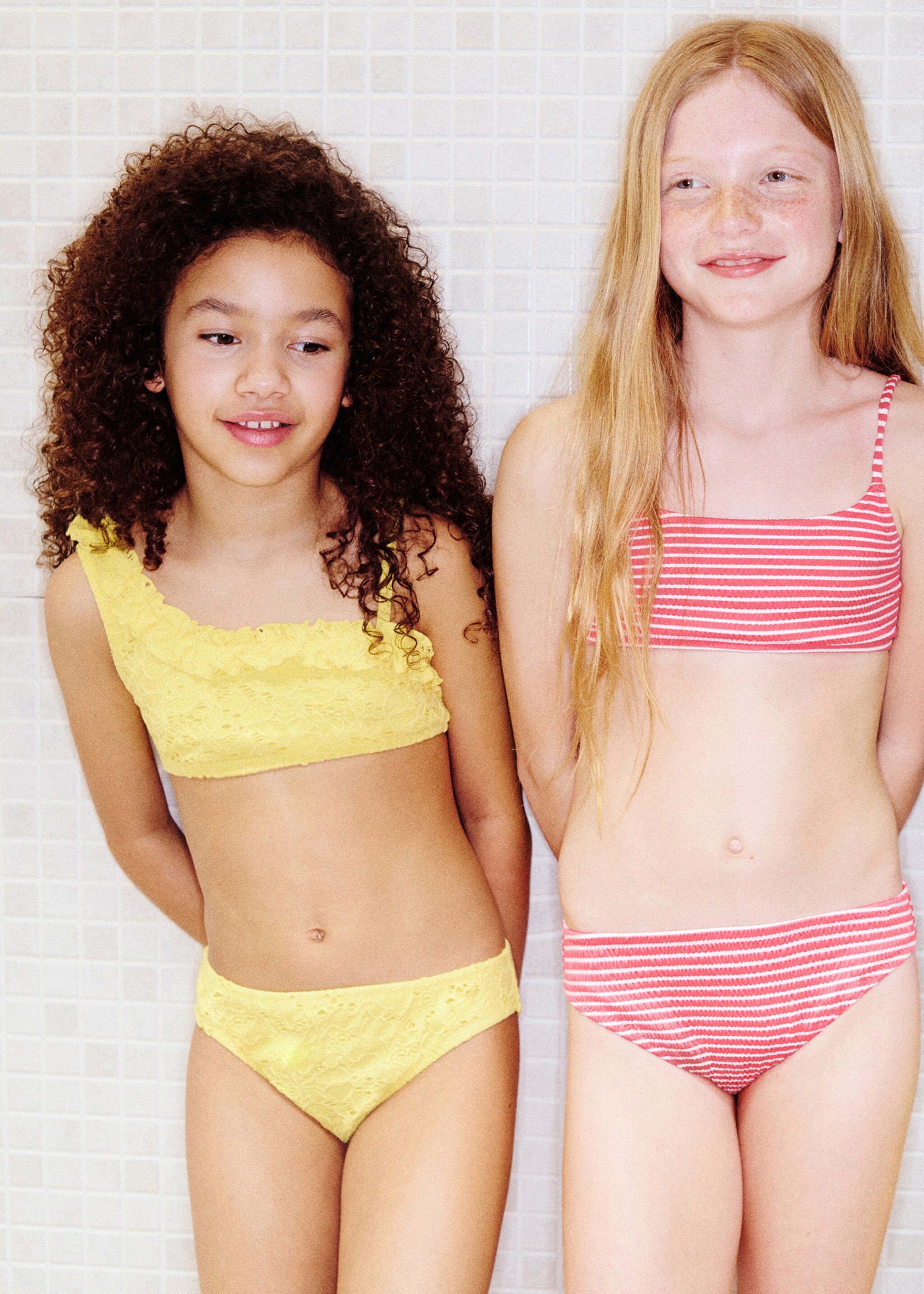 Asymmetrical ruffled bikini - General plane, Yellow. Ref: 27025954-00.