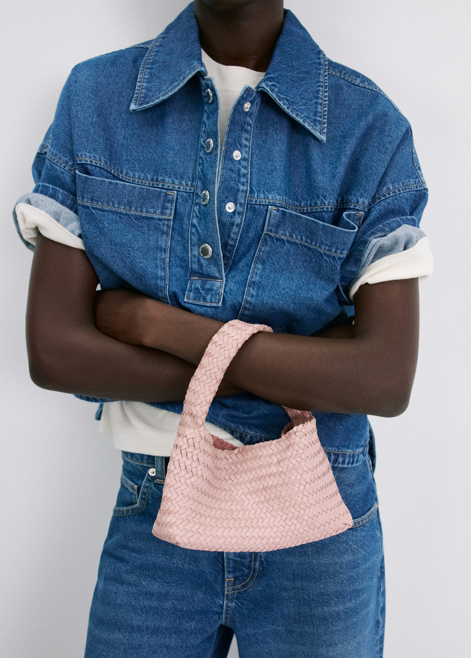 Flätad handväska i läder - Allmän bild