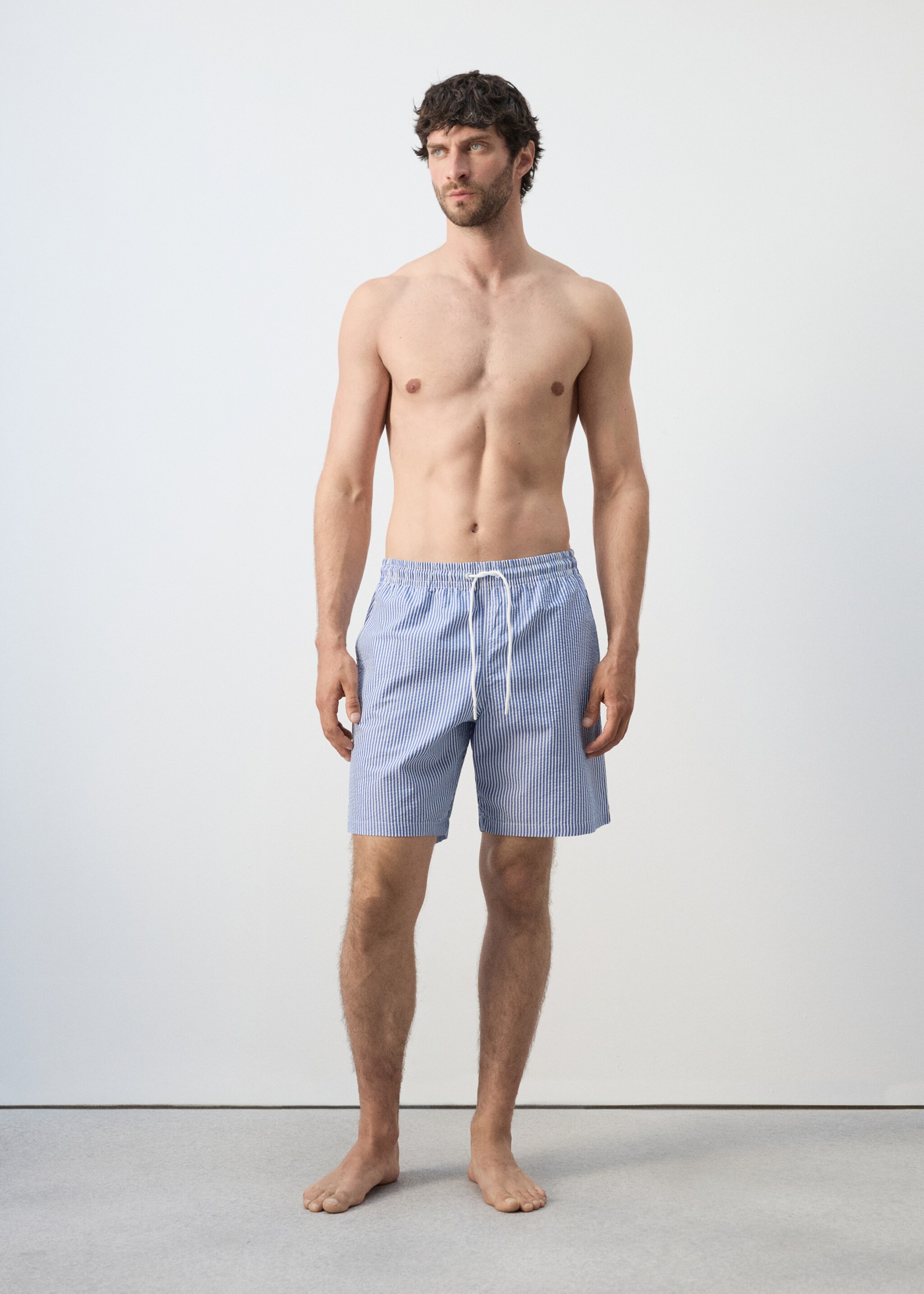 Maillot de bain rayures seersucker - Plan général, Bleu encre. Ref: 27026001-00.