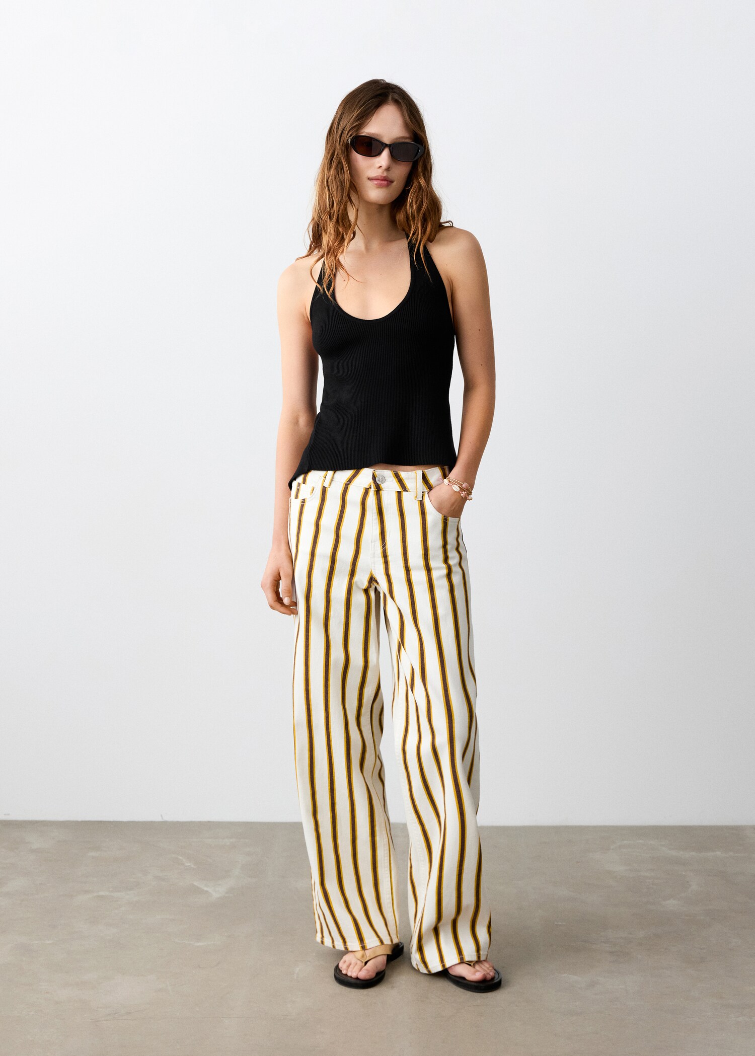 Top maille côtelée à emmanchures américaines - Plan général