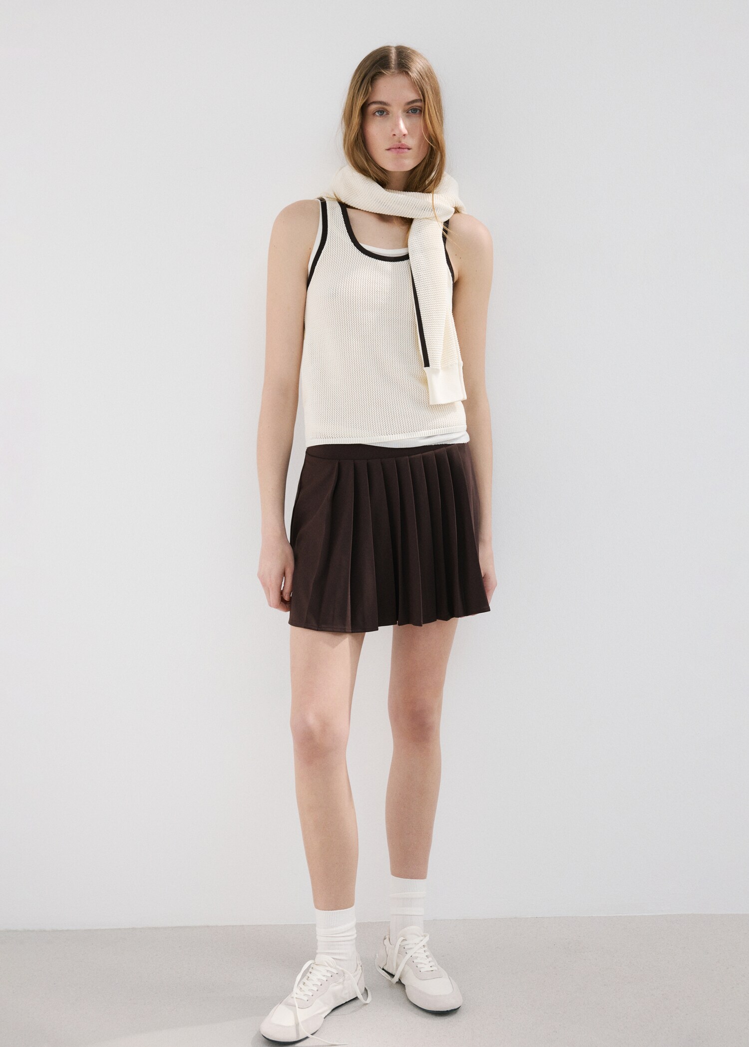 Pleated skirt with printed logo - General plane