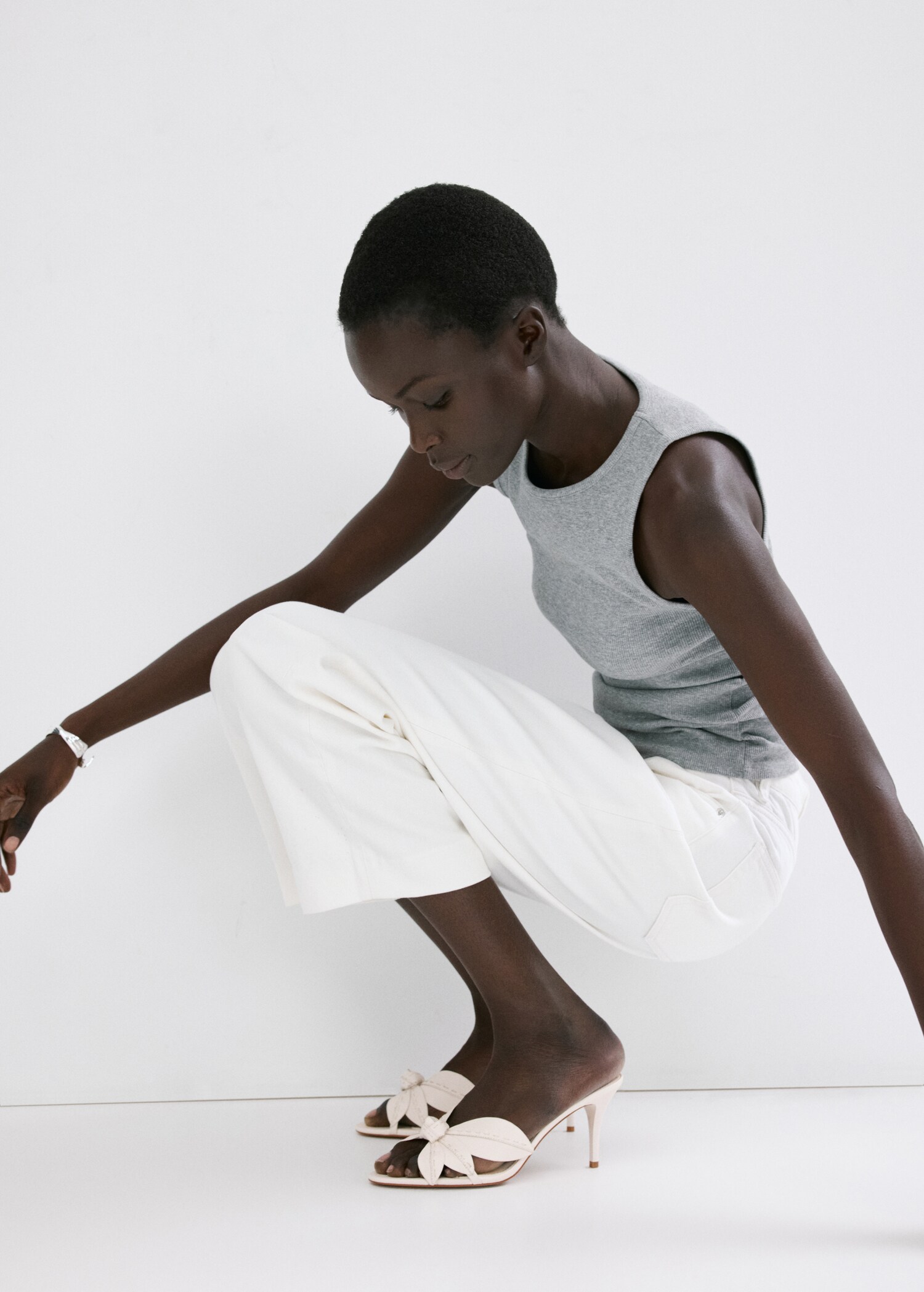 Sandales cuir talon fleur - Plan général