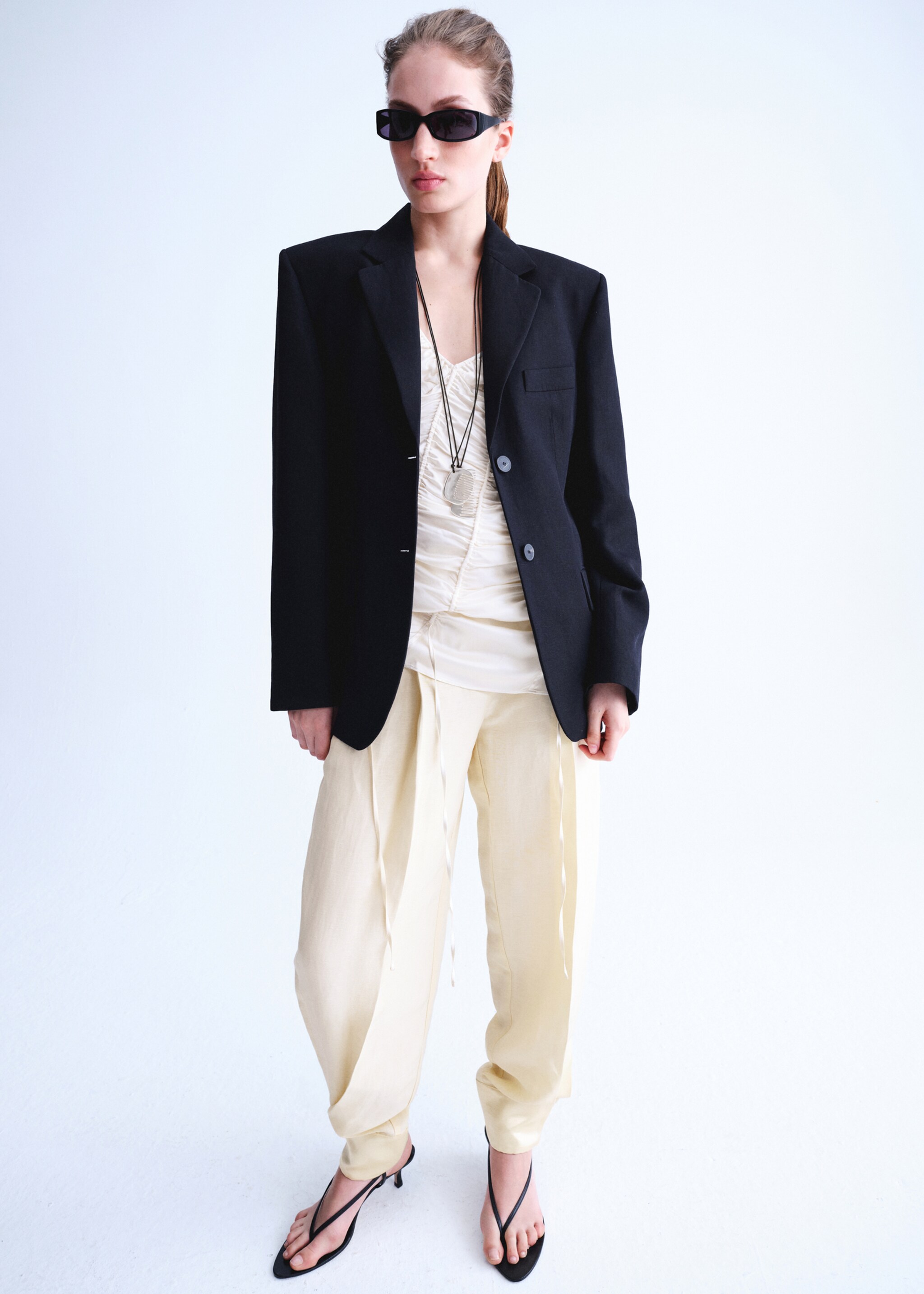 Low-rise satin balloon pants - General plane, Ecru. Ref: 27027801-00.