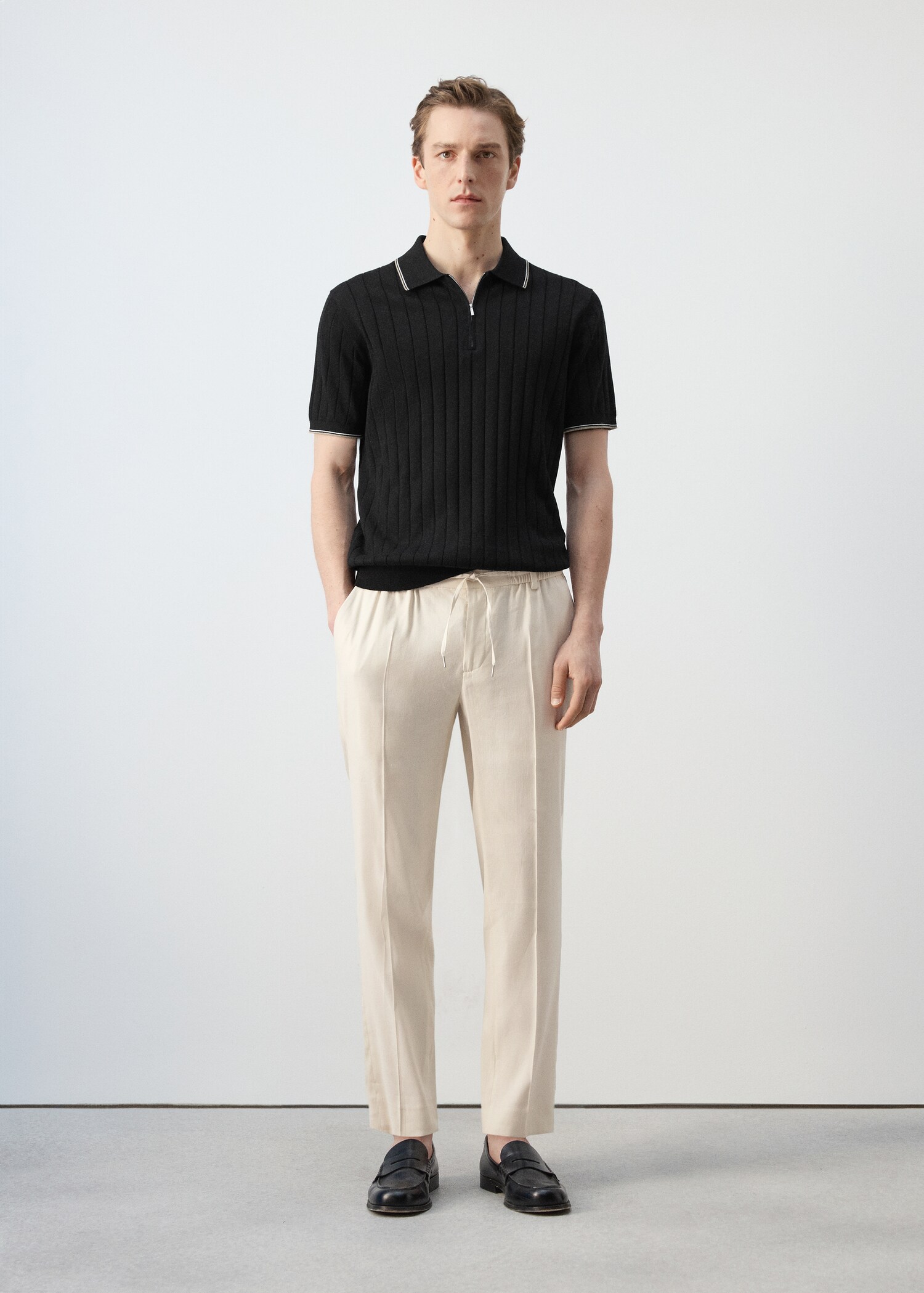 Fine-knit polo shirt with zip - General plane