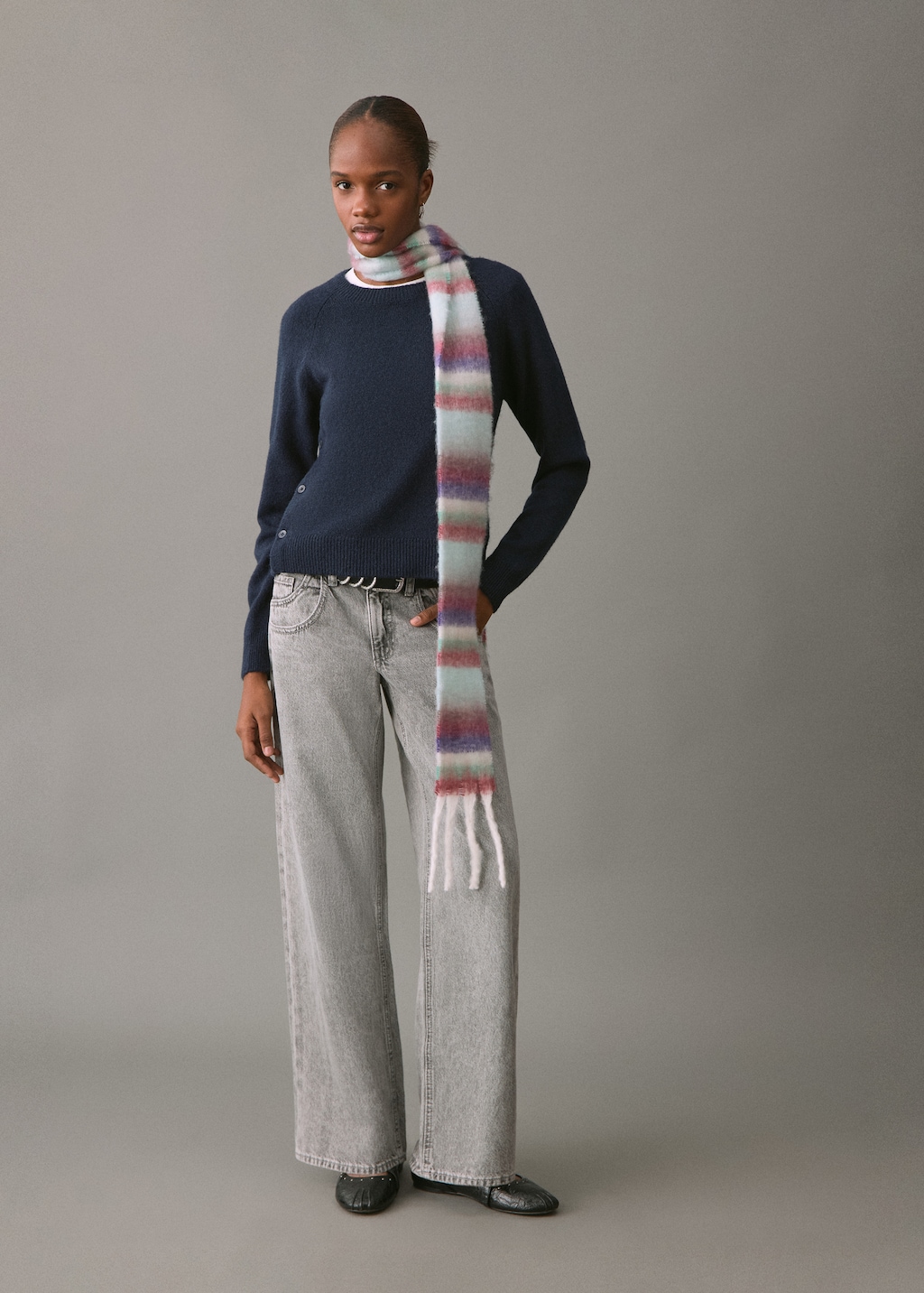 Low-waist straight-leg jeans