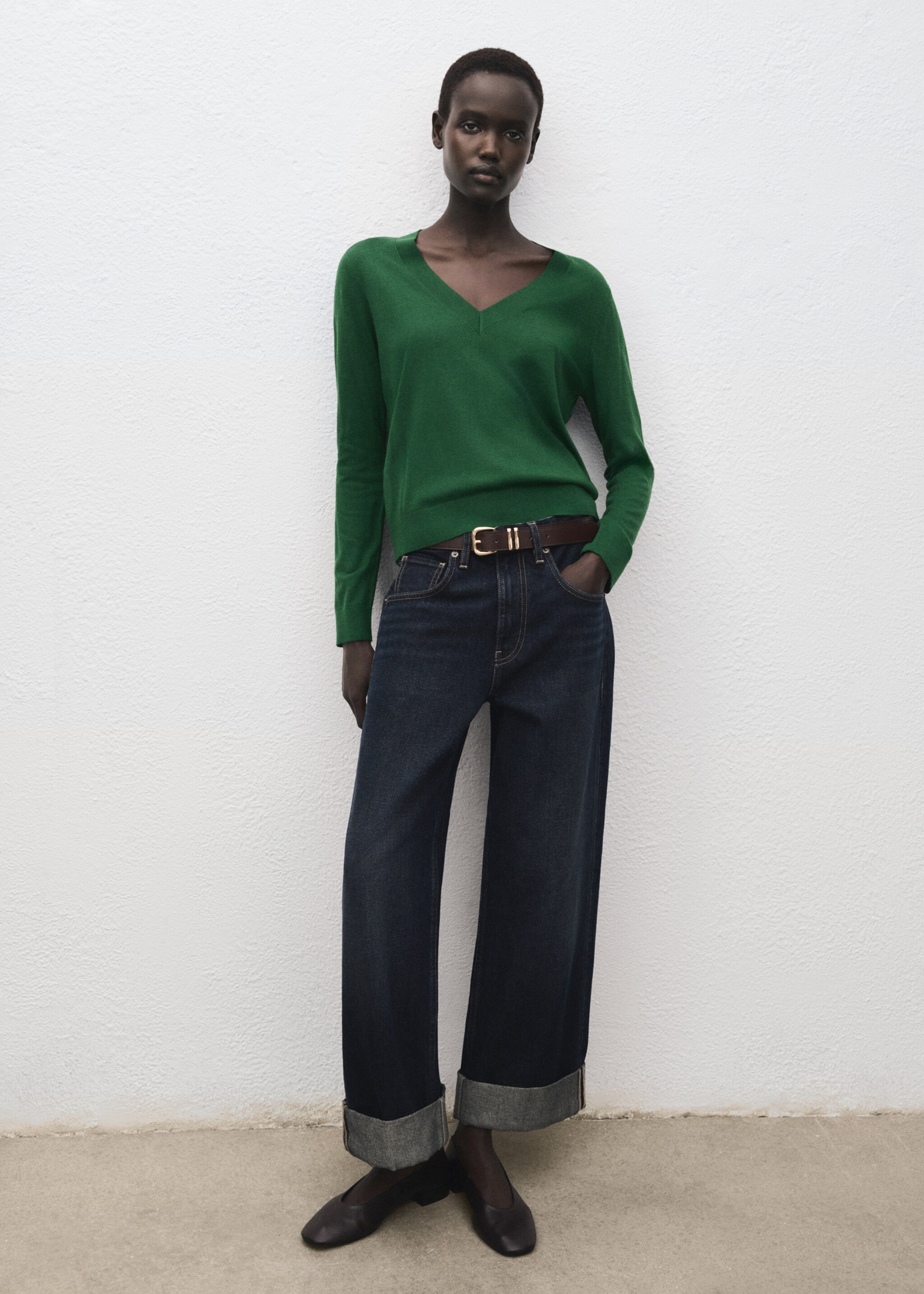 V-neck knit sweater - General plane, Dark Green. Ref: 27031276-00.