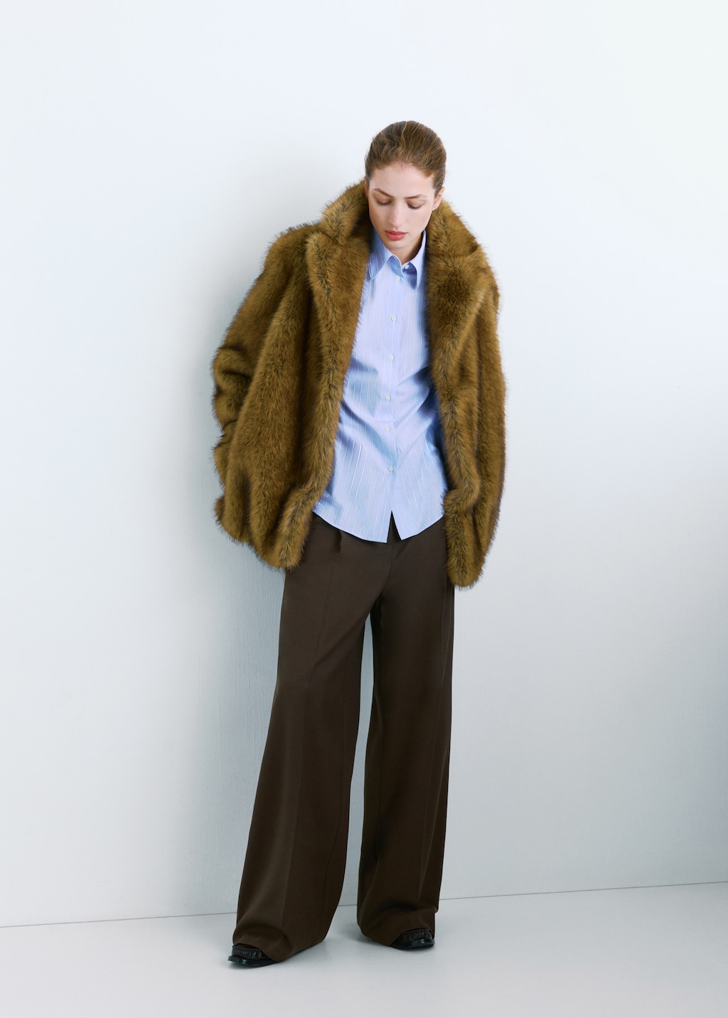 Wide leg mid-rise pleated trousers