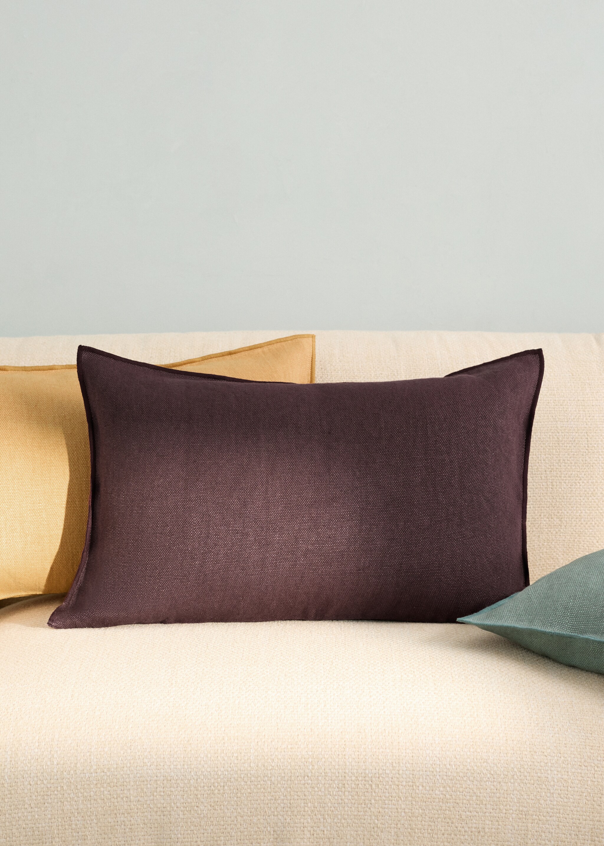 100% heavy linen cushion cover with overlock 40x60 cm - General plane, Purple. Ref: 27031527-00.
