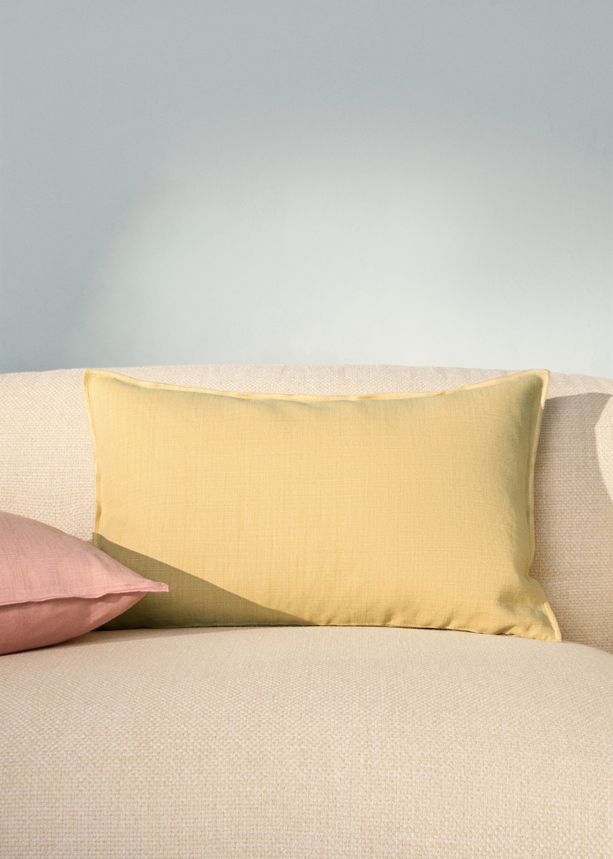 Mottled linen cushion cover 40x60 cm - General plane, Yellow. Ref: 27031528-00.