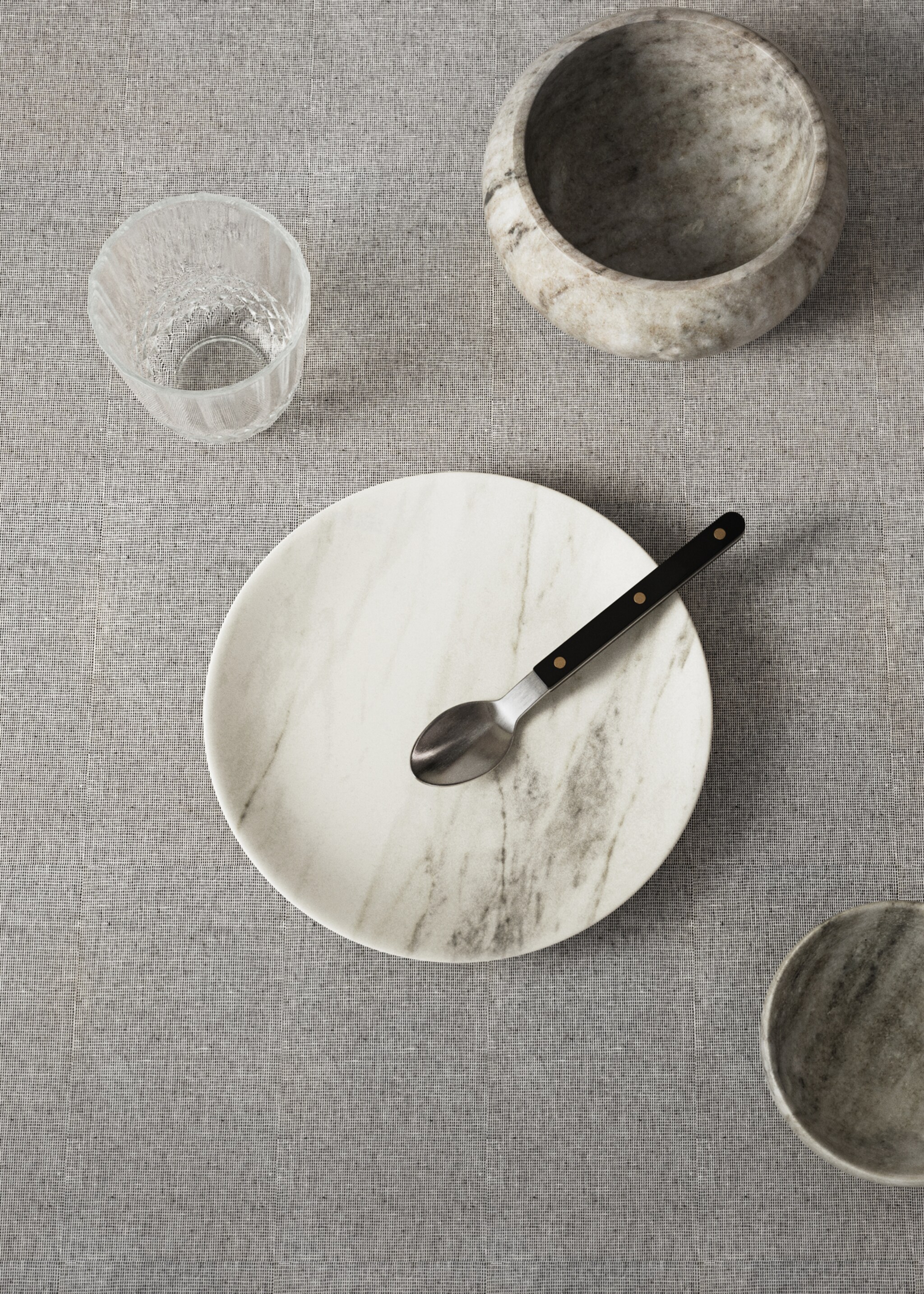 Πιάτο γλυκού κεραμικό με εφέ μαρμάρου - Γενικό πλάνο, Γκρι Πάγου. Ref: 27031531-00.