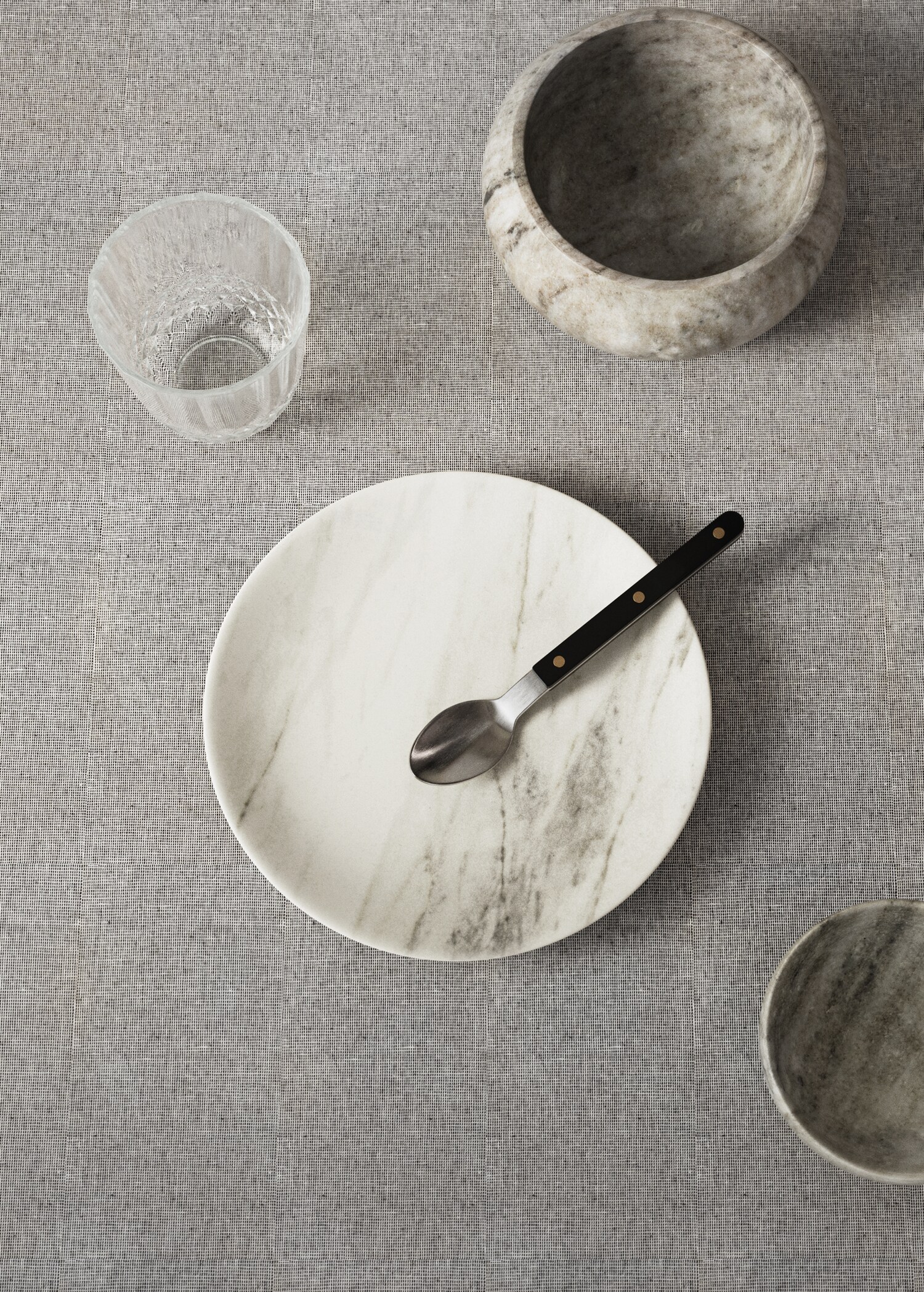 Πιάτο γλυκού κεραμικό με εφέ μαρμάρου - Γενικό πλάνο