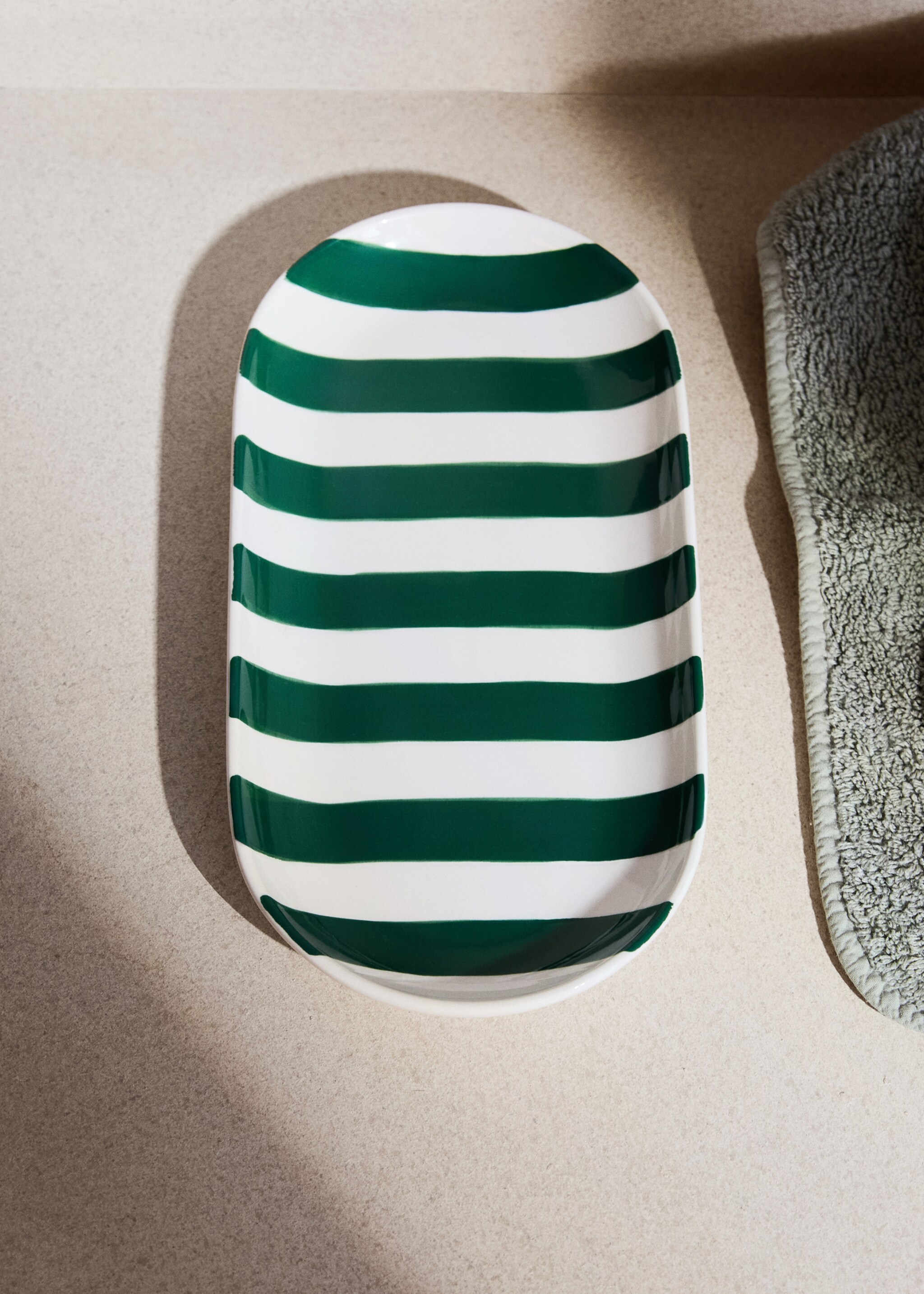 Ceramic bathroom tray with painted stripes - General plane, Dark Green. Ref: 27033282-00.