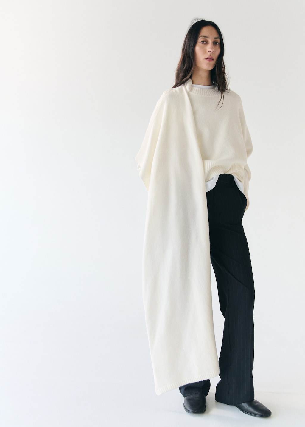 Knitted sweater with scarf - image 2