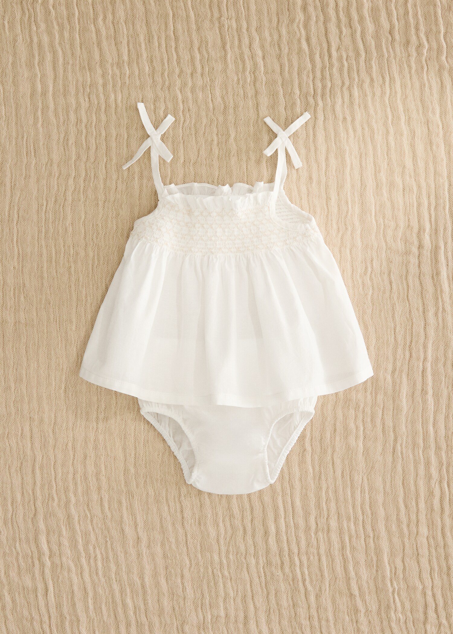 Barnpyjamas i bomull med broderade detaljer - Allmän bild