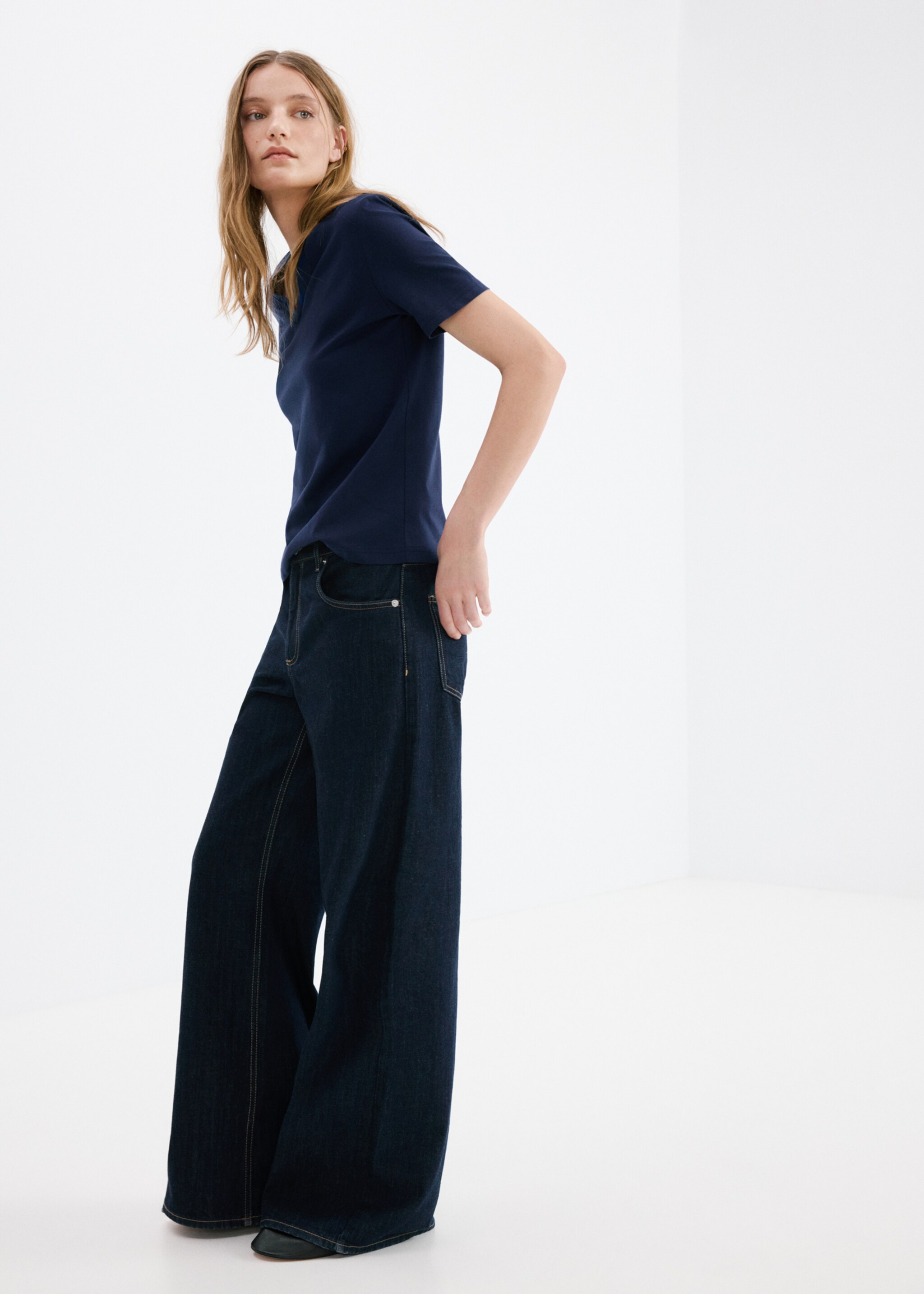 T-shirt coton col en V - Plan général, Bleu marine. Ref: 27034091-00.