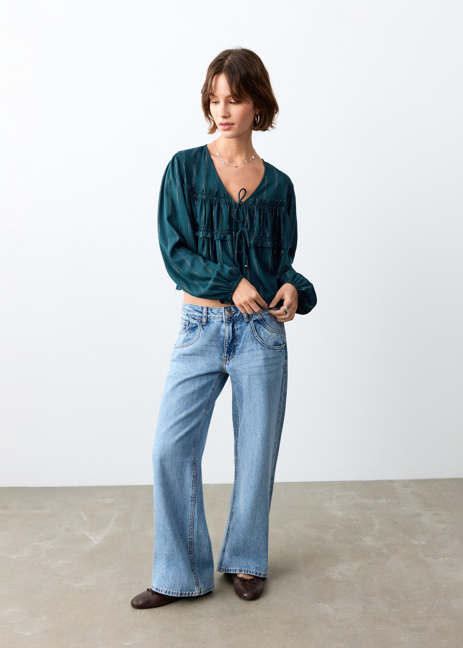 Blusa lúrex lazos - Plano general