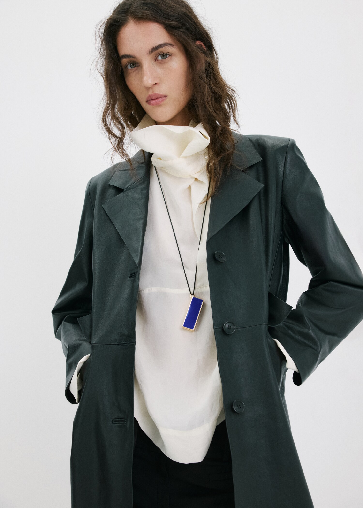 Collar colgante pieza metálica - Plano general