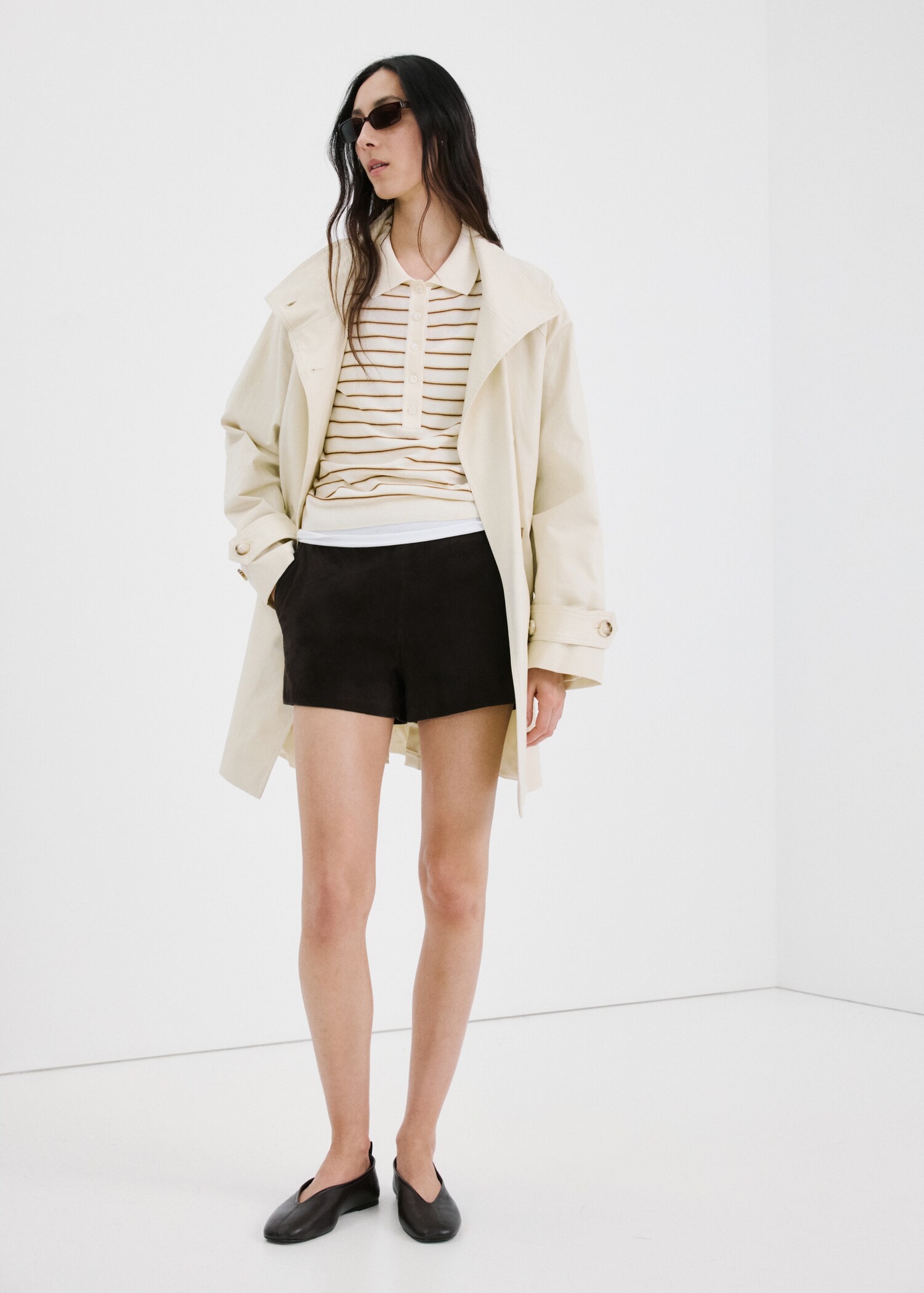 Вязаный джемпер с воротником поло - Общий план