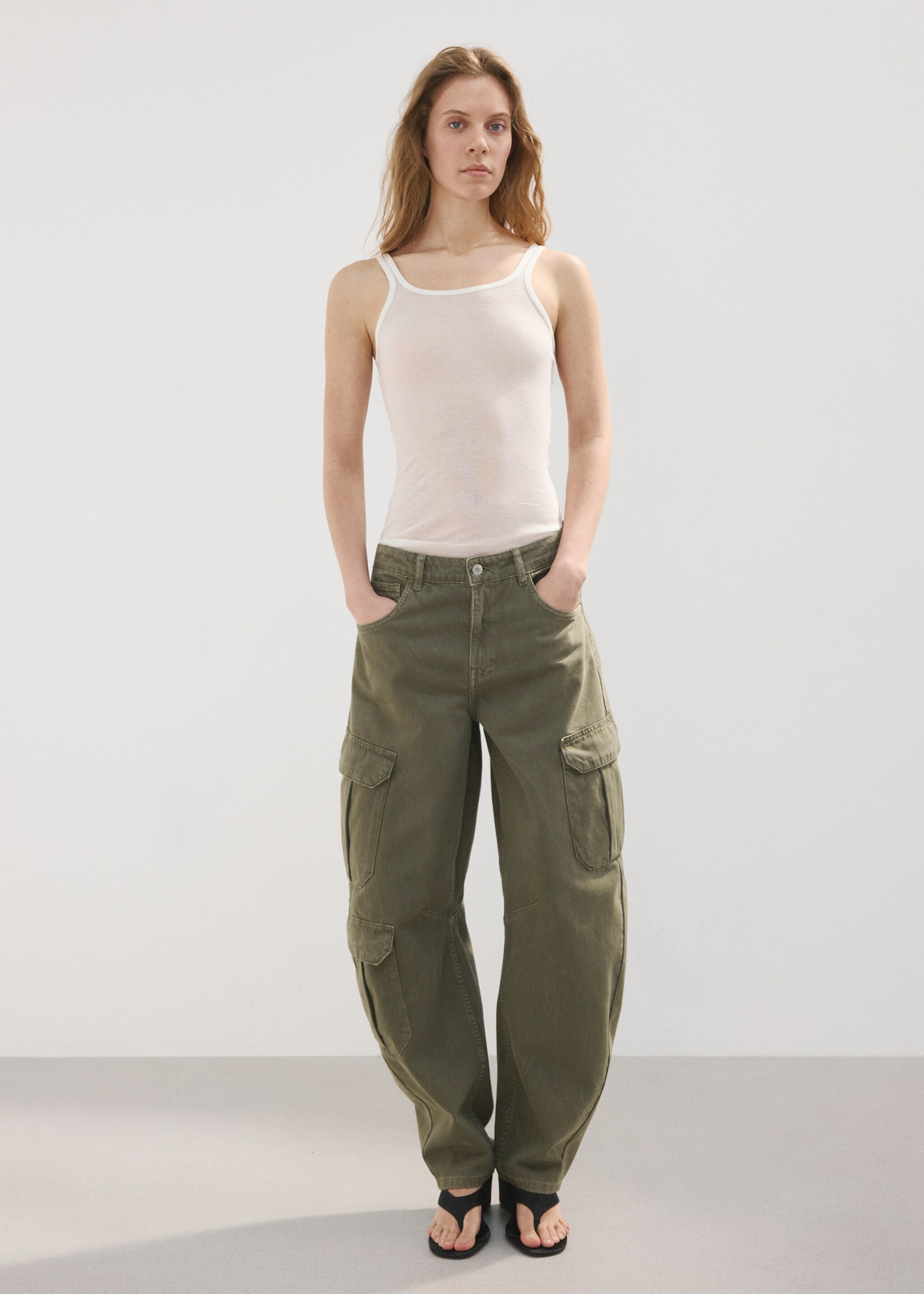 Pocket cargo jeans - General plane, Khaki. Ref: 27035842-00.