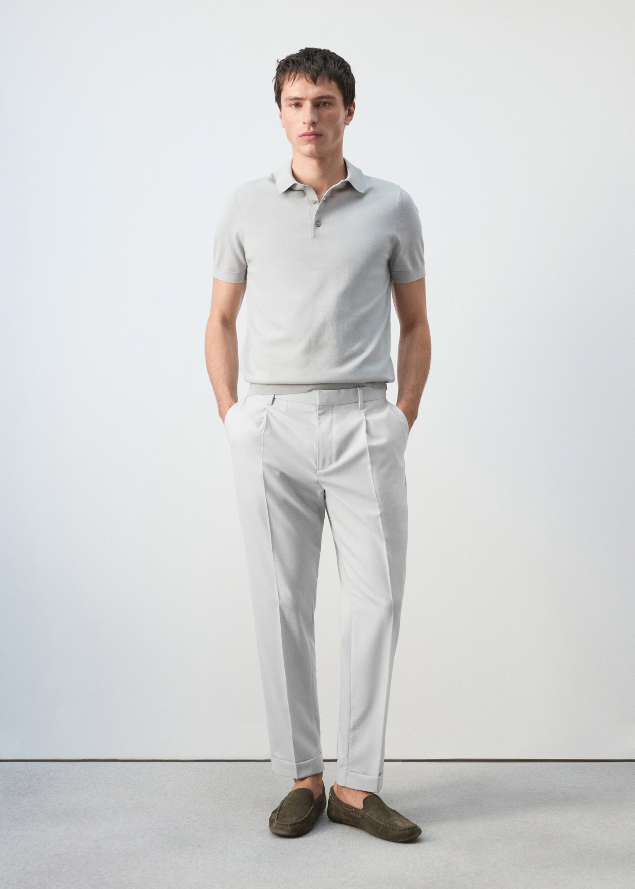 100% wool regular fit pleat-front trousers - General plane, Light Heather Grey. Ref: 27035932-00.