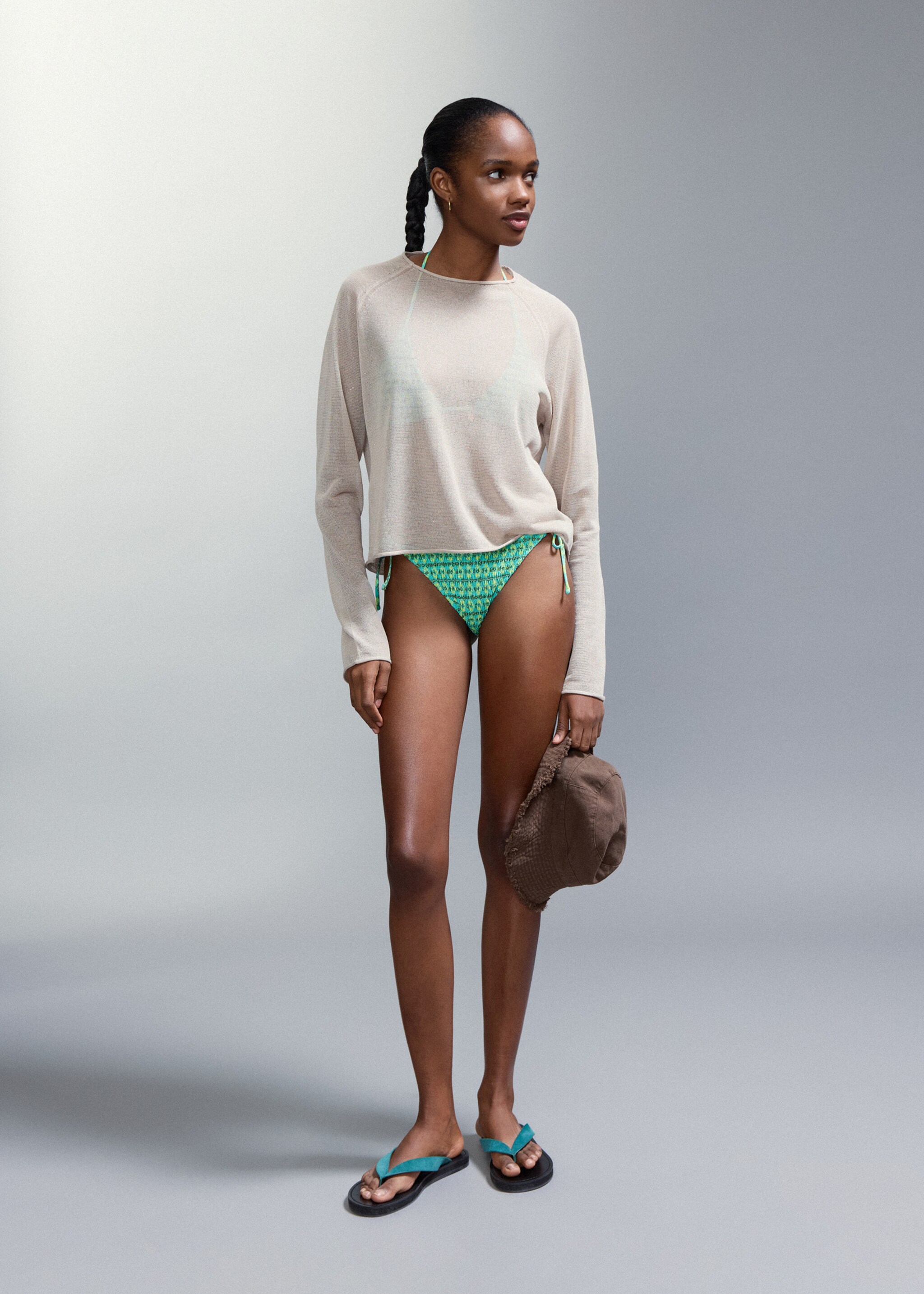 Two-tone bikini with medium-rise bottoms - General plane, Turquoise. Ref: 27035948-00.