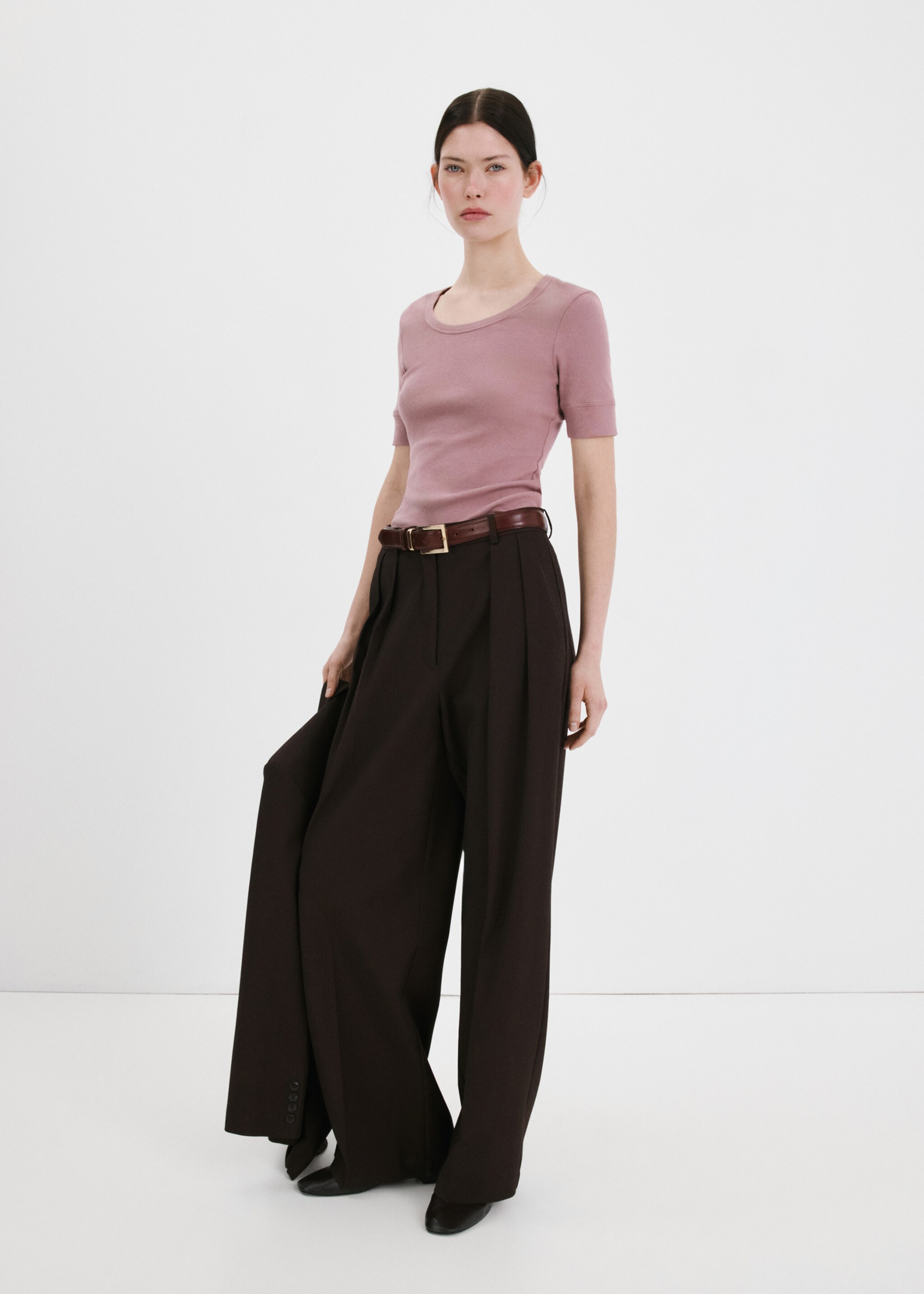 T-shirt manches courtes cintré - Plan général, Violet clair/pastel. Ref: 27035998-00.