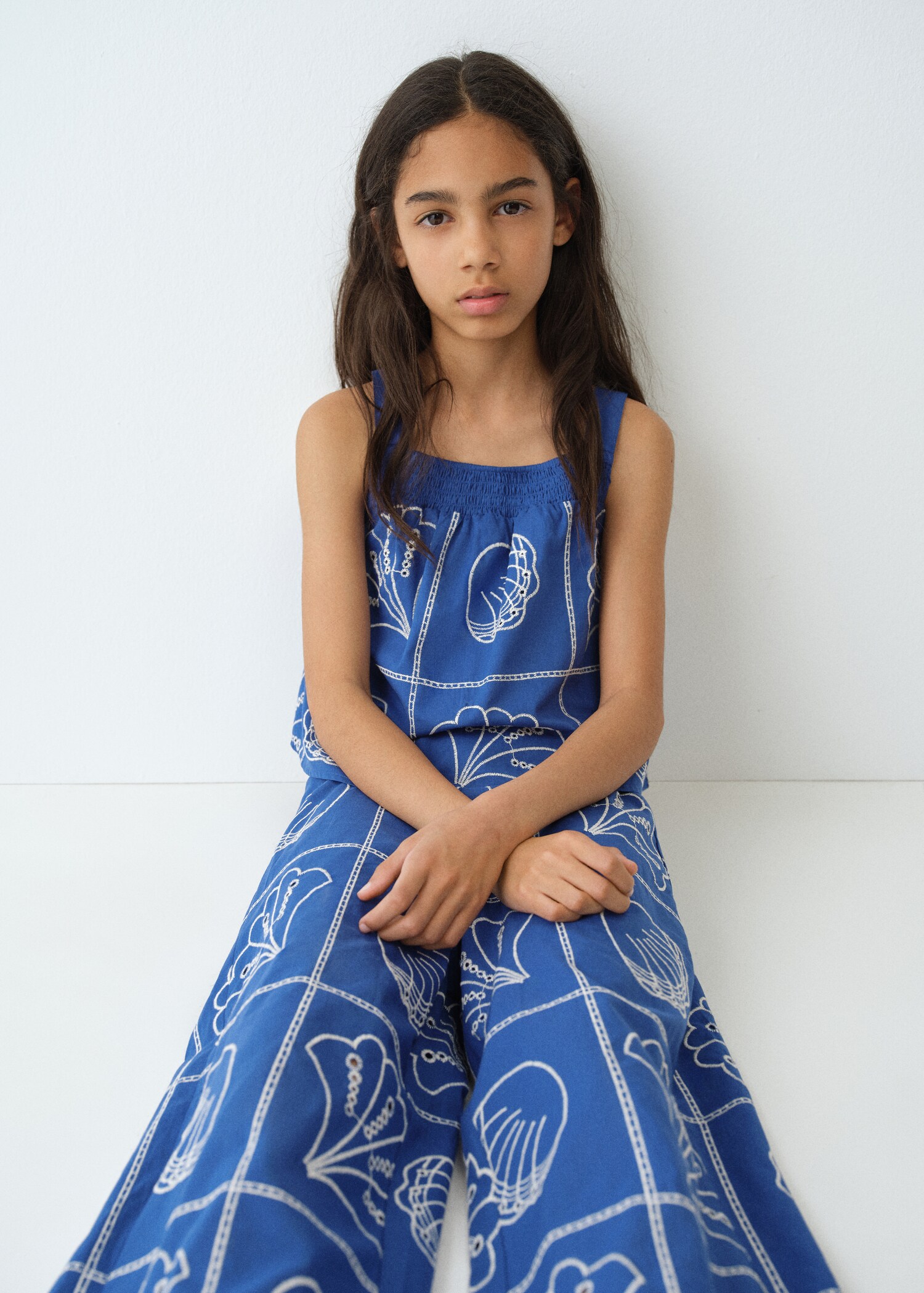 Embroidered cotton blouse - General plane