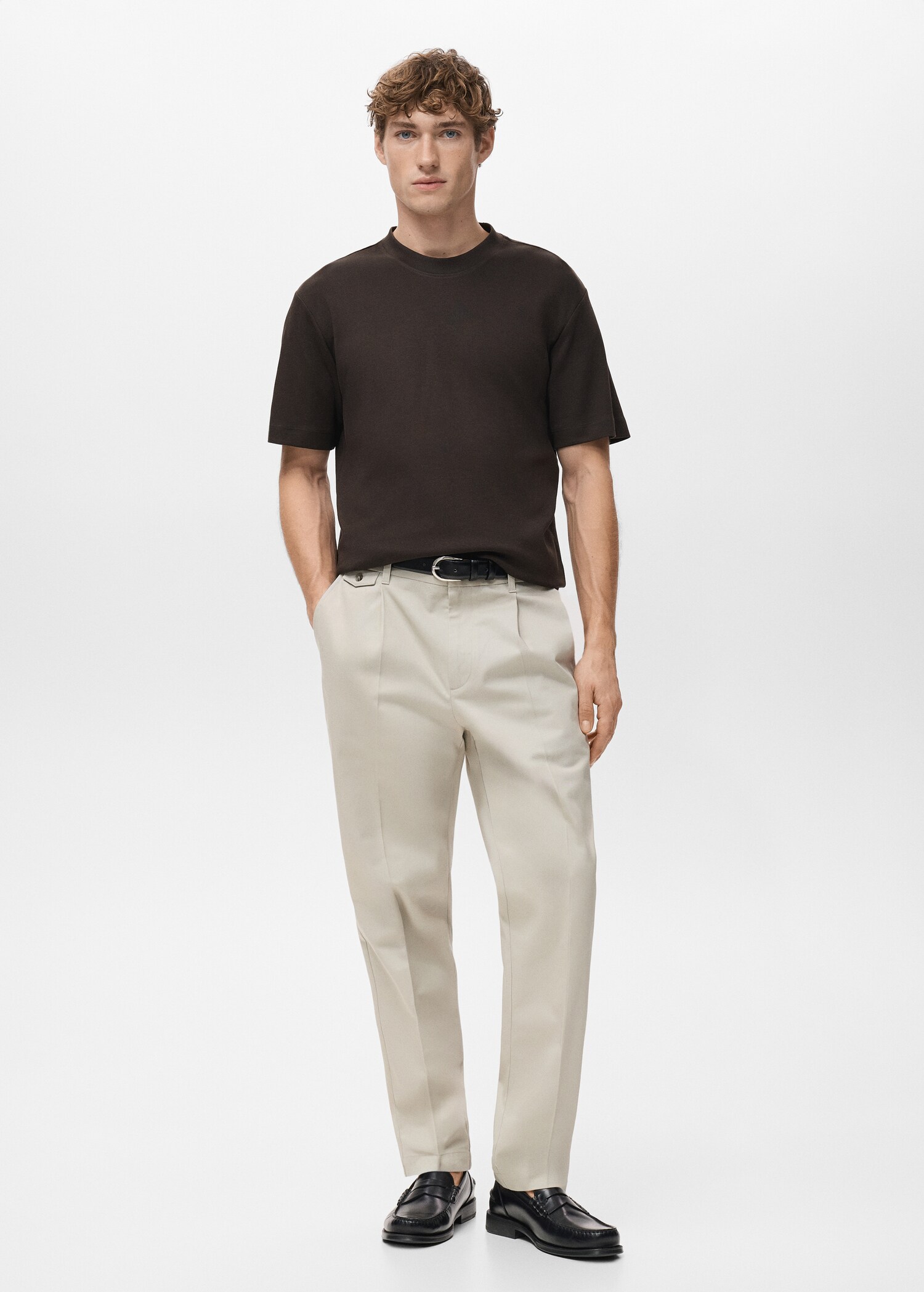 T-shirt regular fit de peso médio - Plano geral