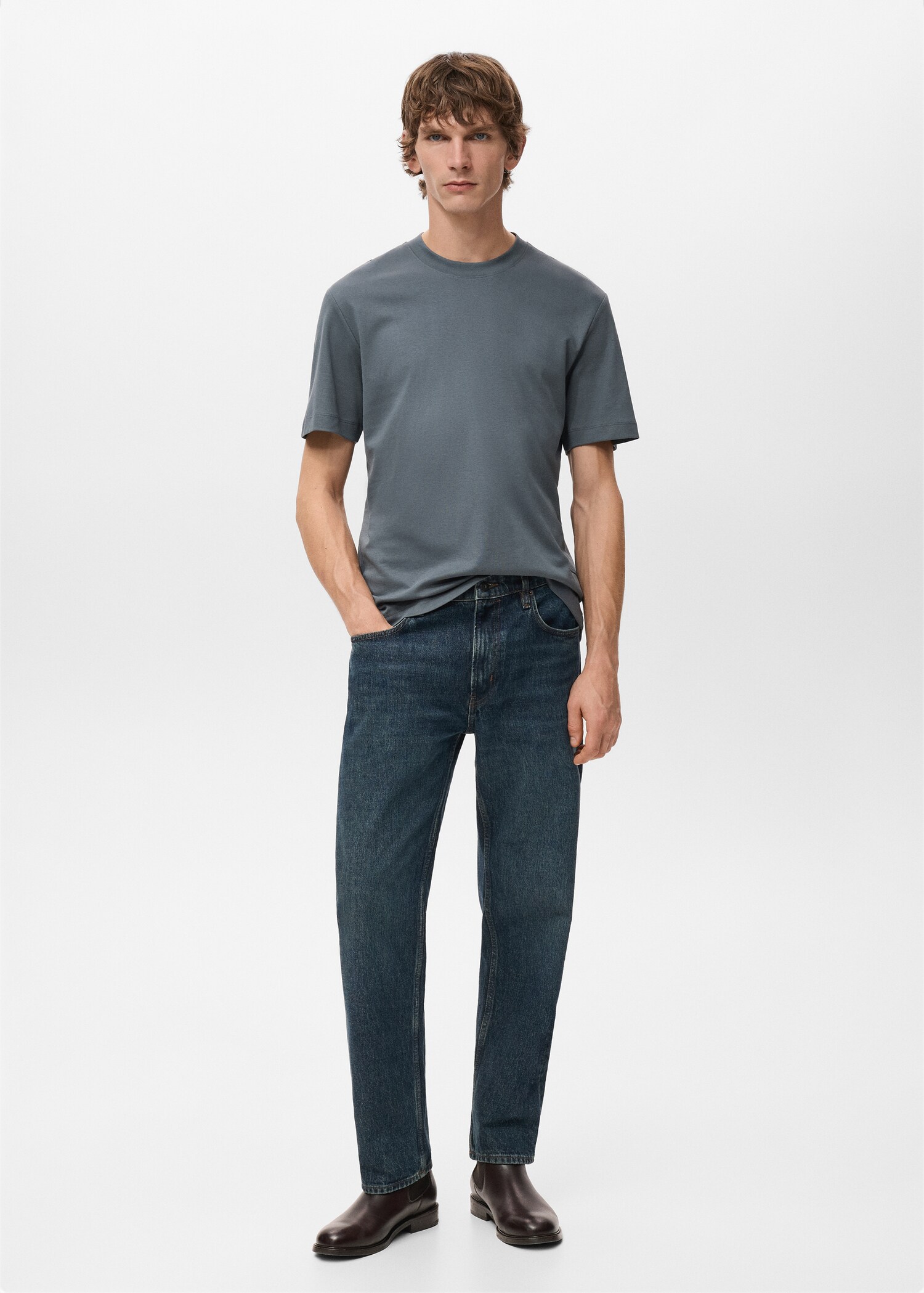 T-shirt regular fit de peso médio - Plano geral