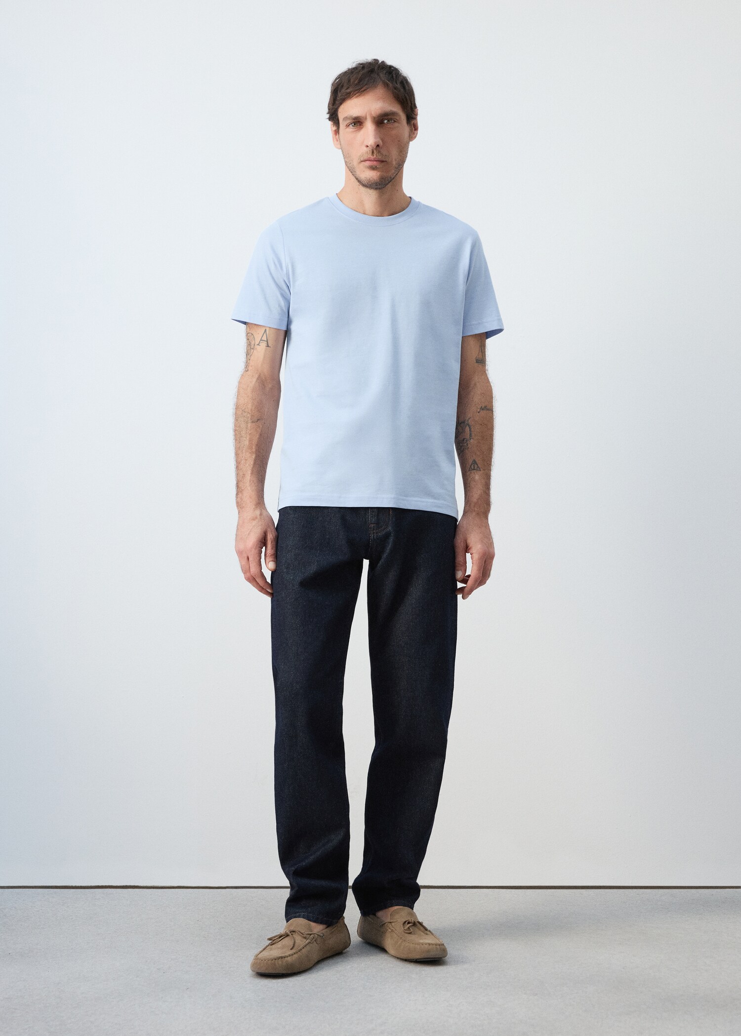 100% cotton slim-fit t-shirt - General plane