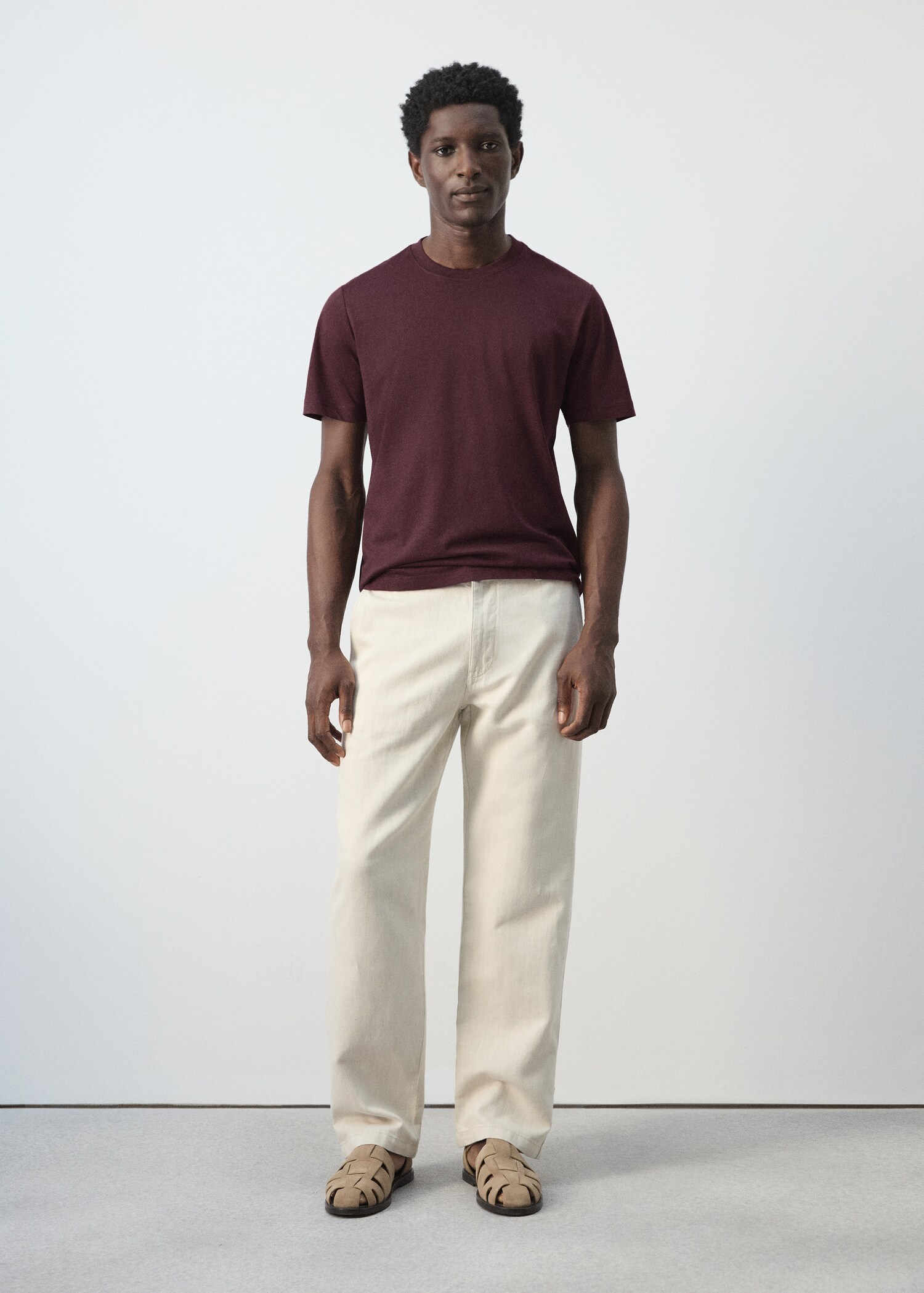 Slim-Fit-T-Shirt aus 100 % Baumwolle - Allgemeine Ansicht