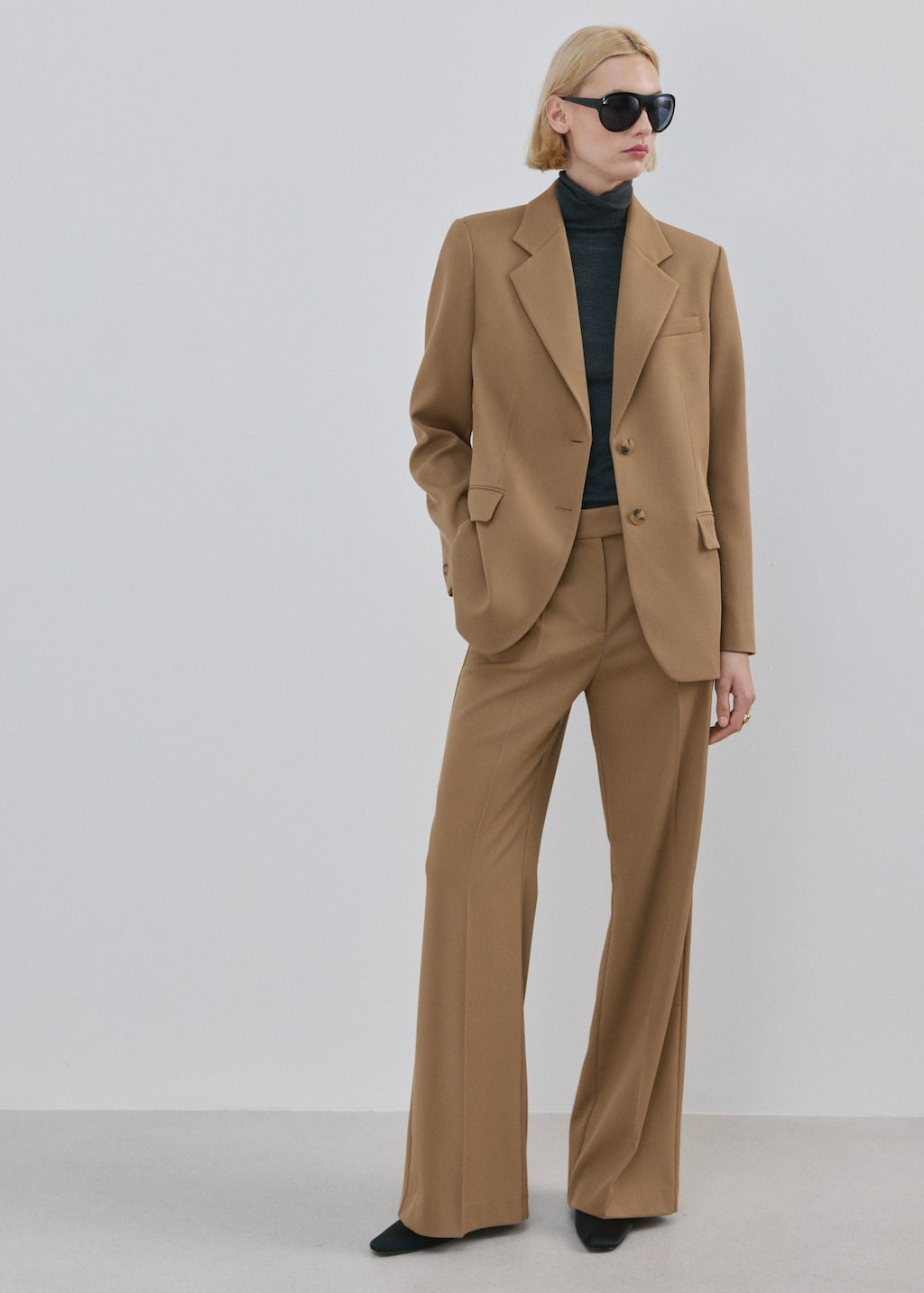 Double-breasted suit blazer