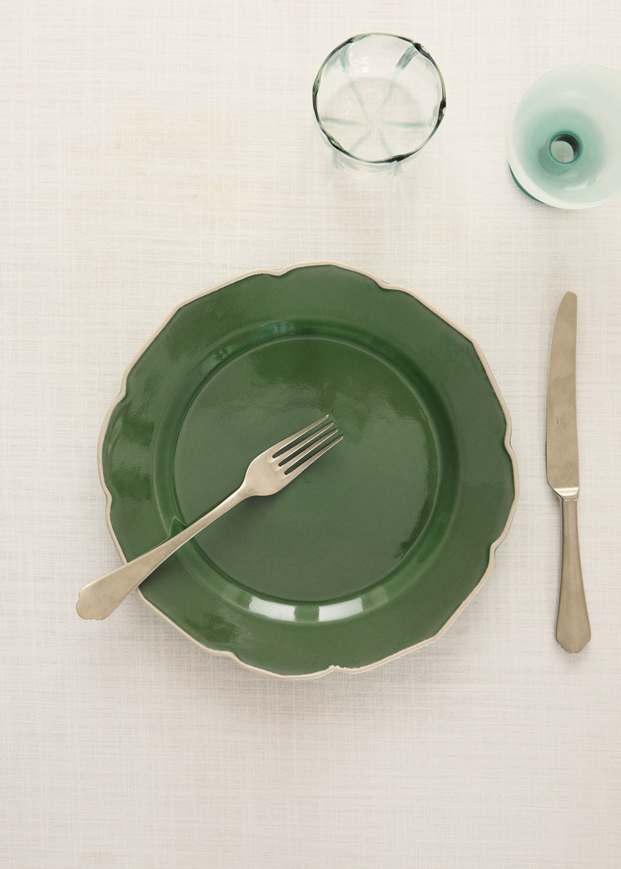 Flacher Teller aus Steingut Wellen - Allgemeine Ansicht, Grün. Ref: 27041525-00.