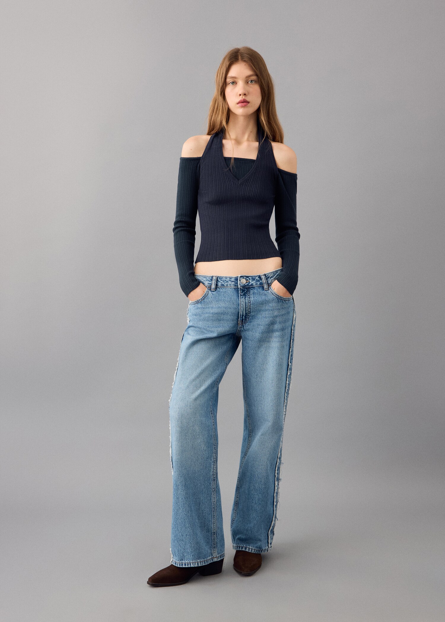 Top halter manga larga - Plano general