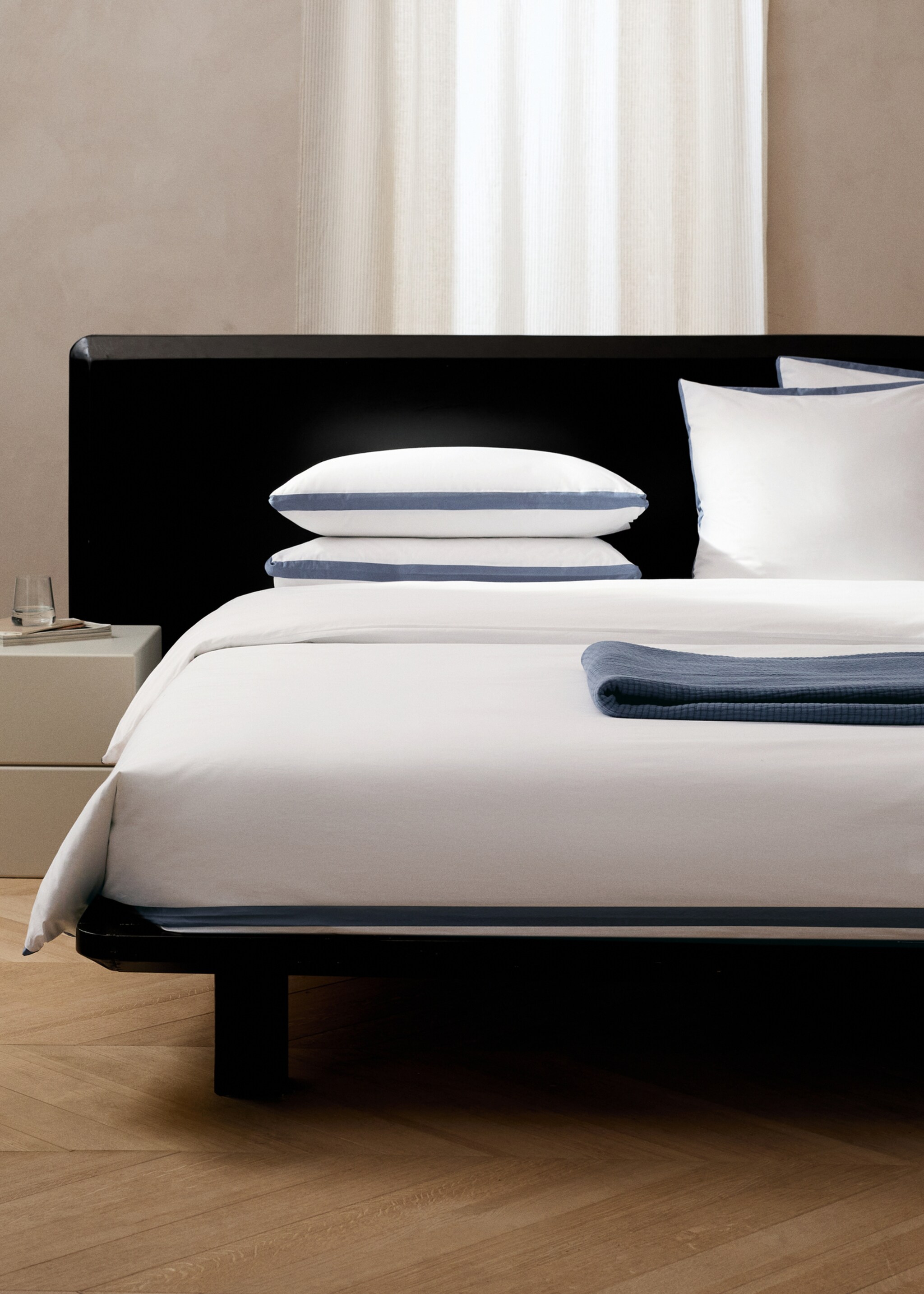 200-thread-count cotton percale duvet cover with satin edges for 150/160-cm bed - General plane, Blue. Ref: 27042903-00.