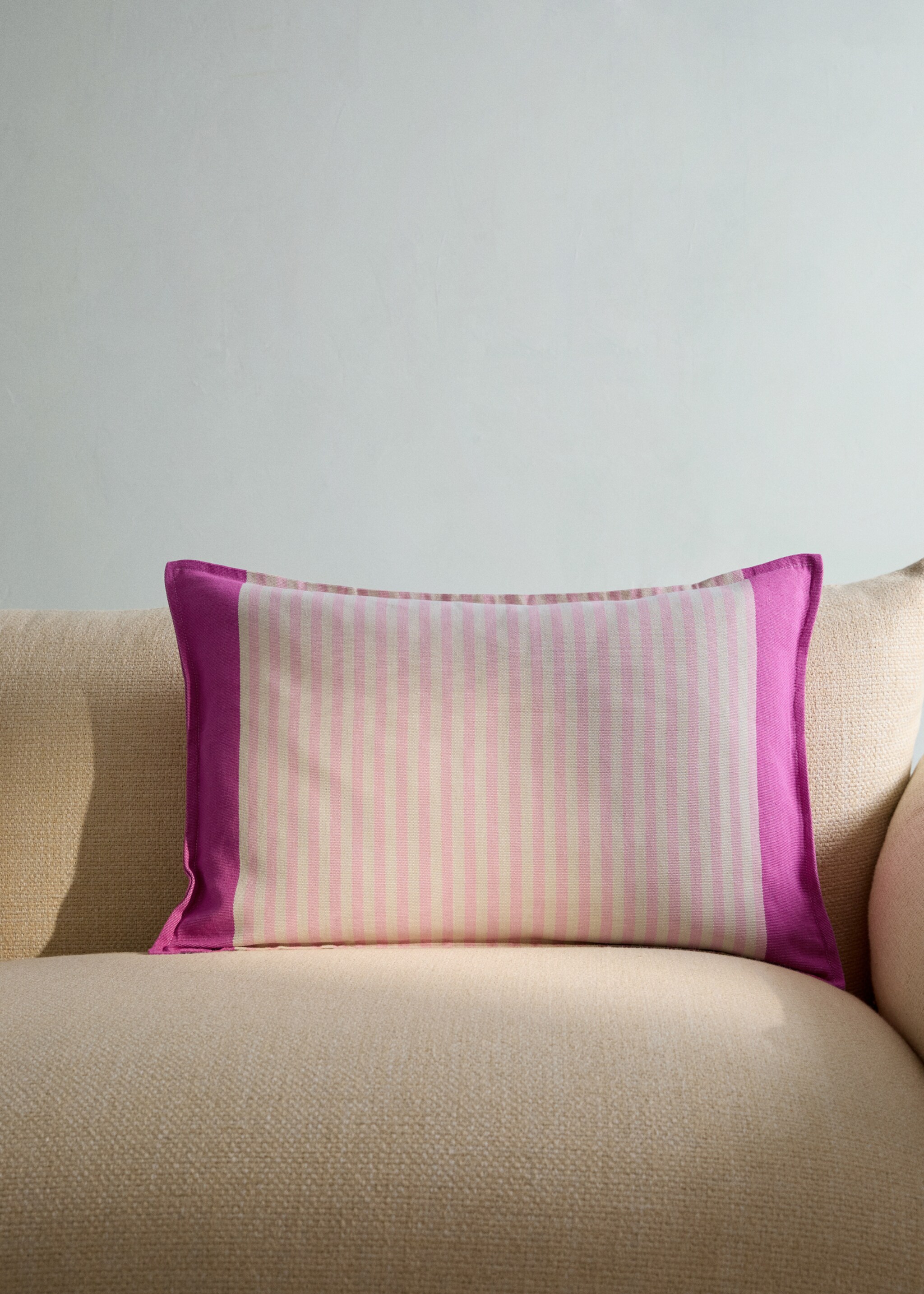 Cotton stripe cushion cover 40x60 cm - General plane, Pastel Pink. Ref: 27042923-00.