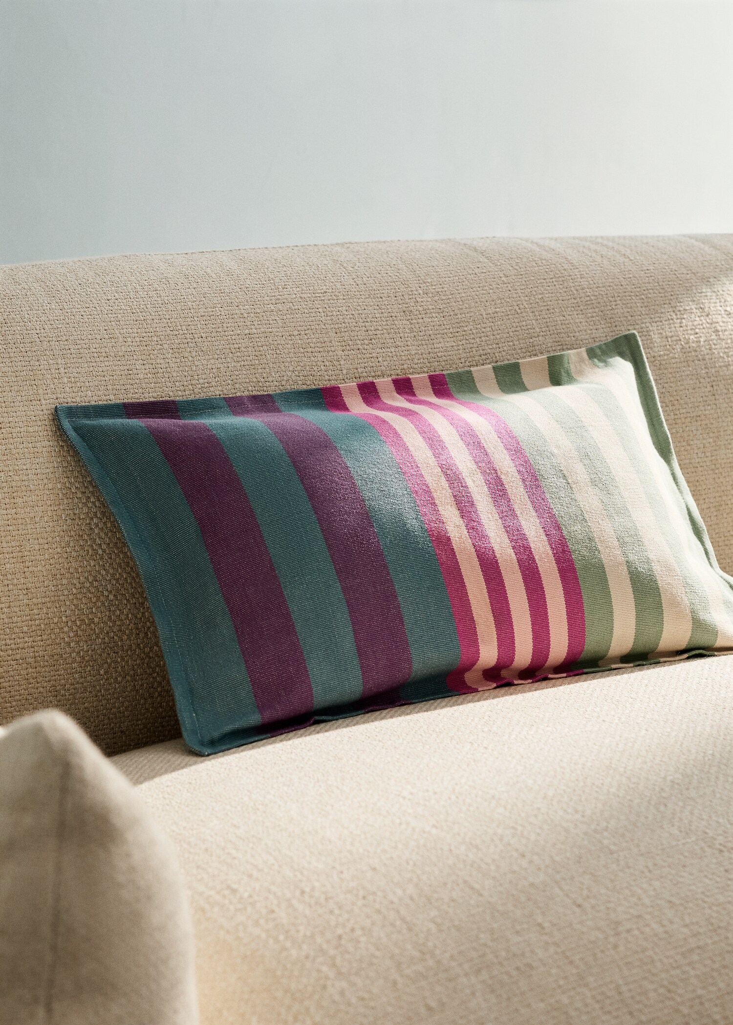 Kissenbezug aus Baumwolle mit Streifenmuster, 30 x 50 cm - Allgemeine Ansicht