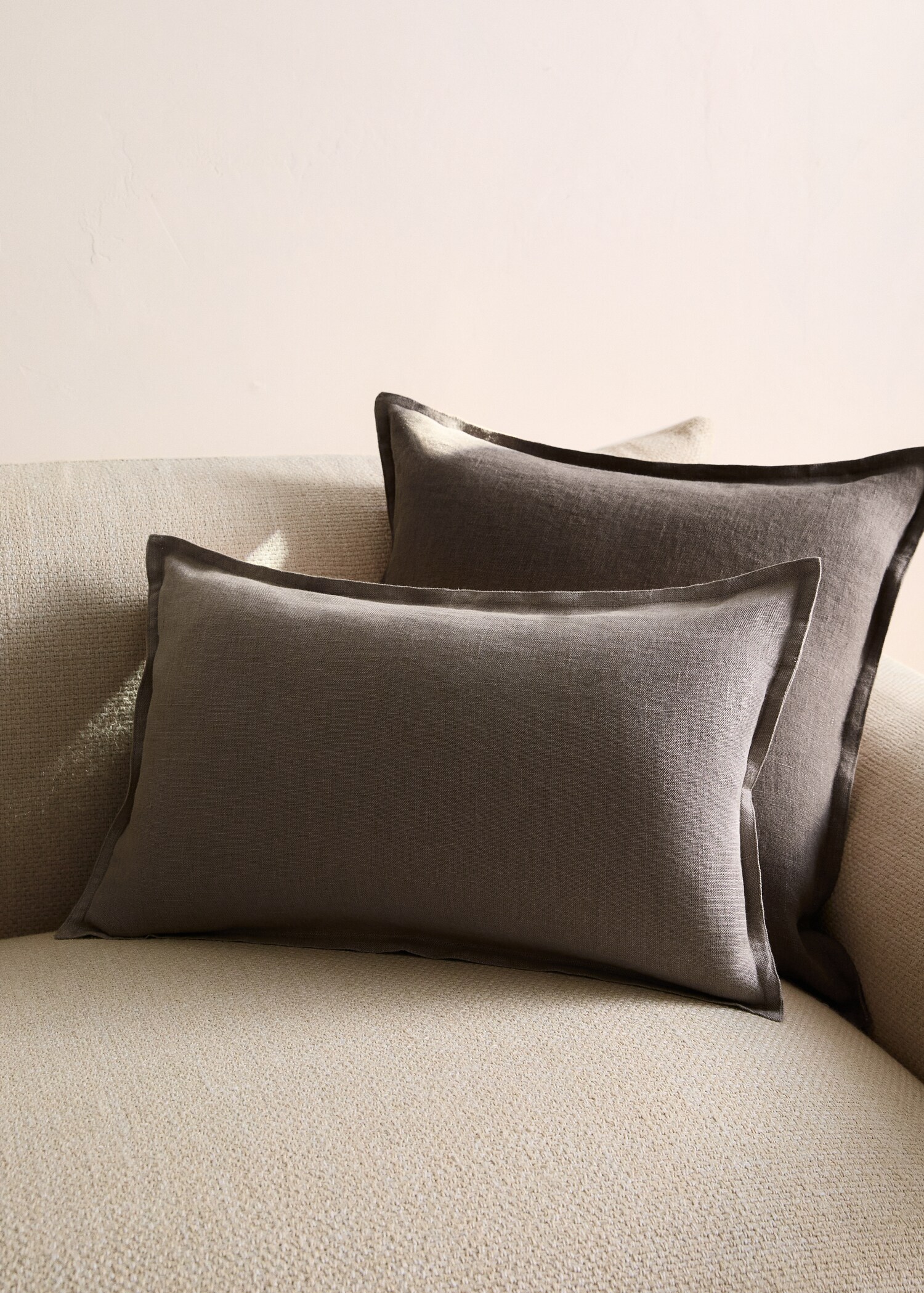 Linen cushion cover with flange 30x50 cm - General plane
