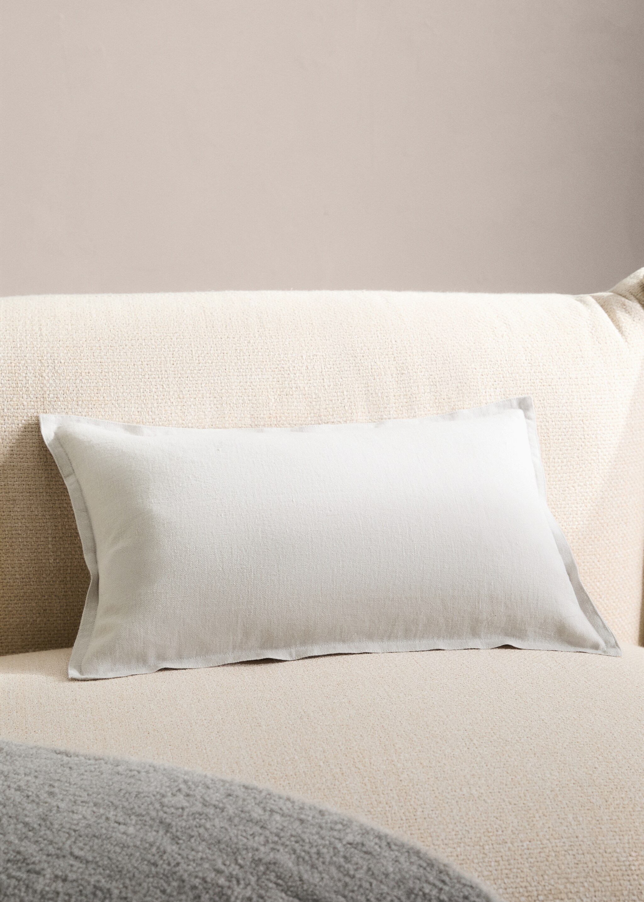 Linen cushion cover with flange 30x50 cm - General plane, Light Heather Grey. Ref: 27042928-00.