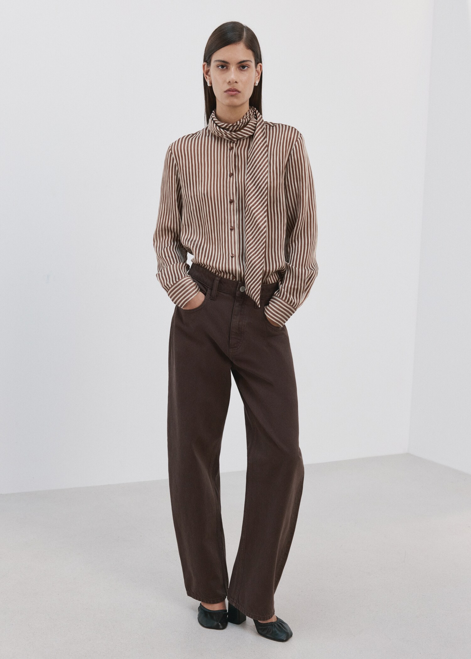 Striped blouse with bow tie neck - General plane