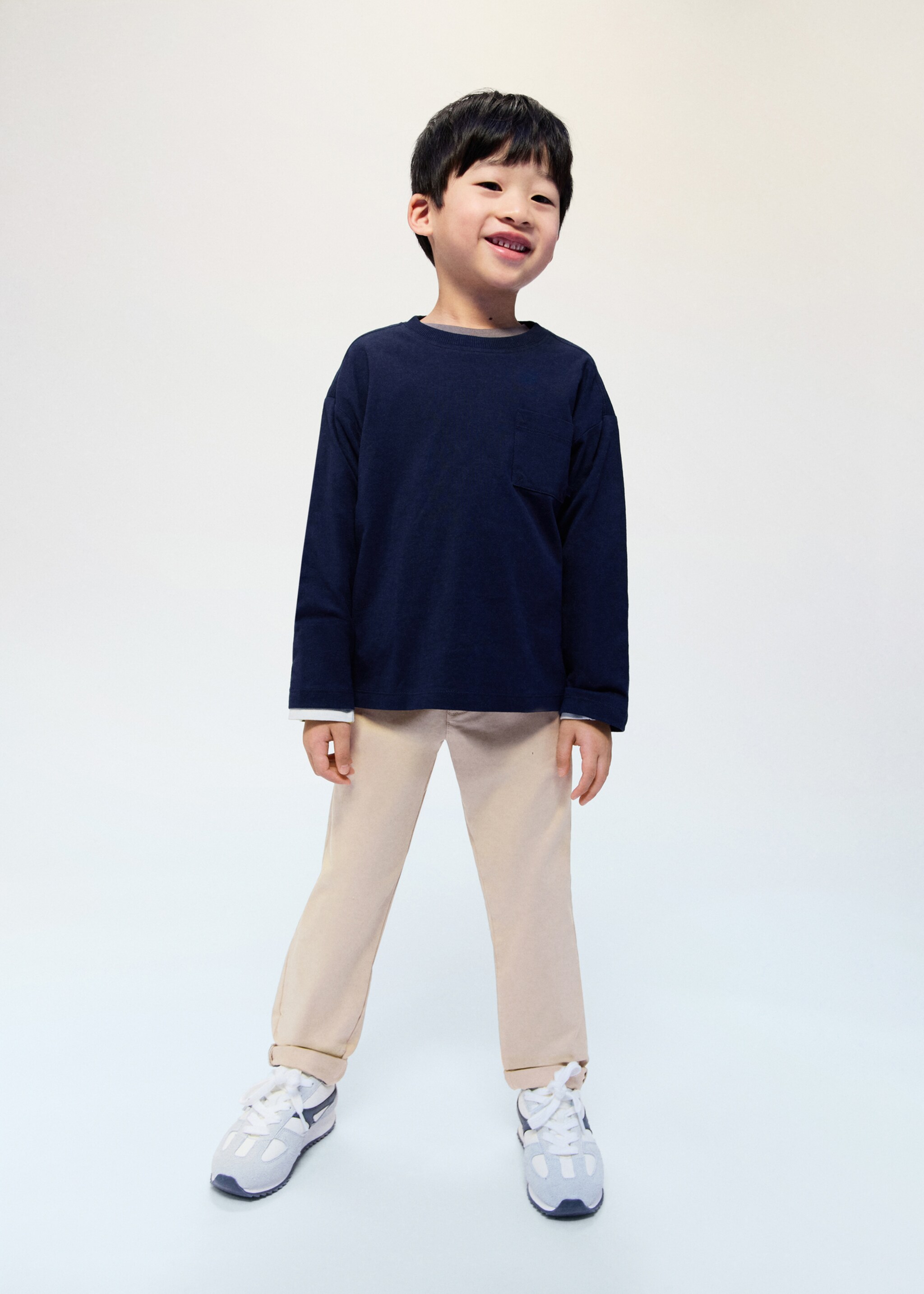 Pantalón chino algodón - Plano general, Beige. Ref: 27044404-00.