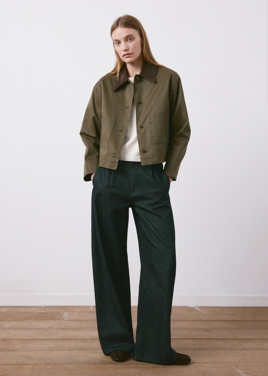 Denim barn jacket with contrasting collar