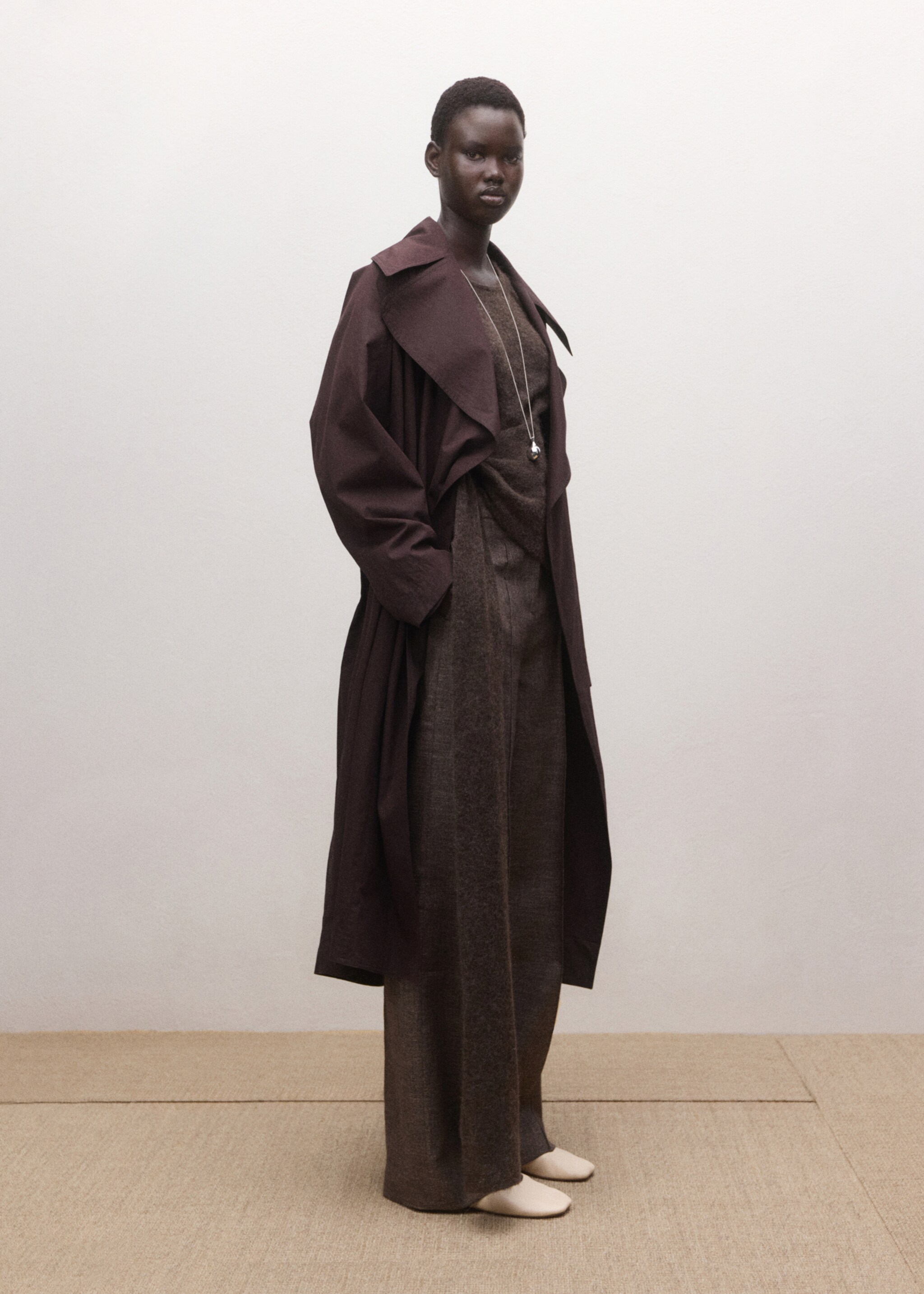 Cotton trench with maxi lapels and belt - General plane, Plum. Ref: 27044446-00.