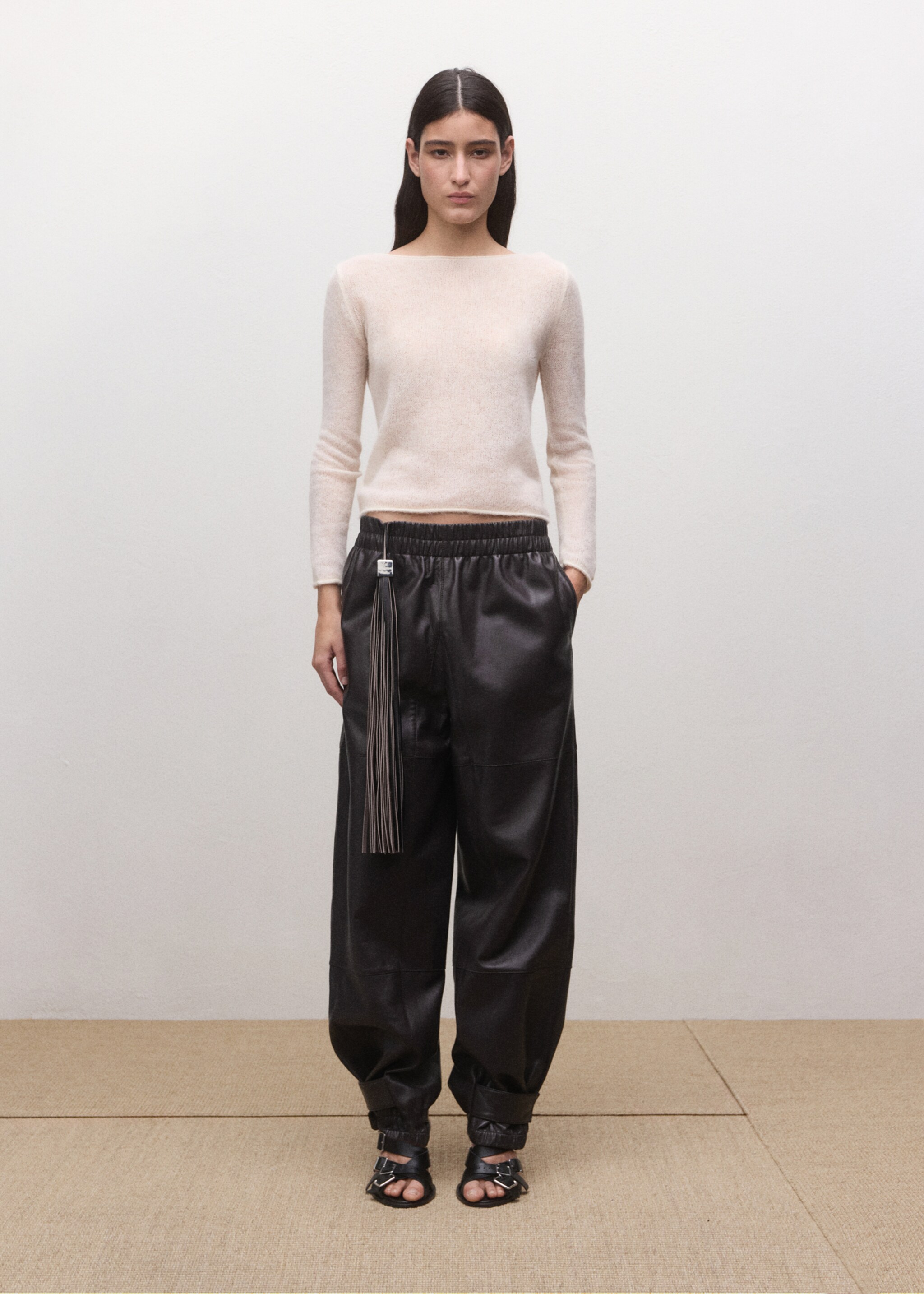 100% leather fringe keyring - General plane, Black. Ref: 27044450-00.