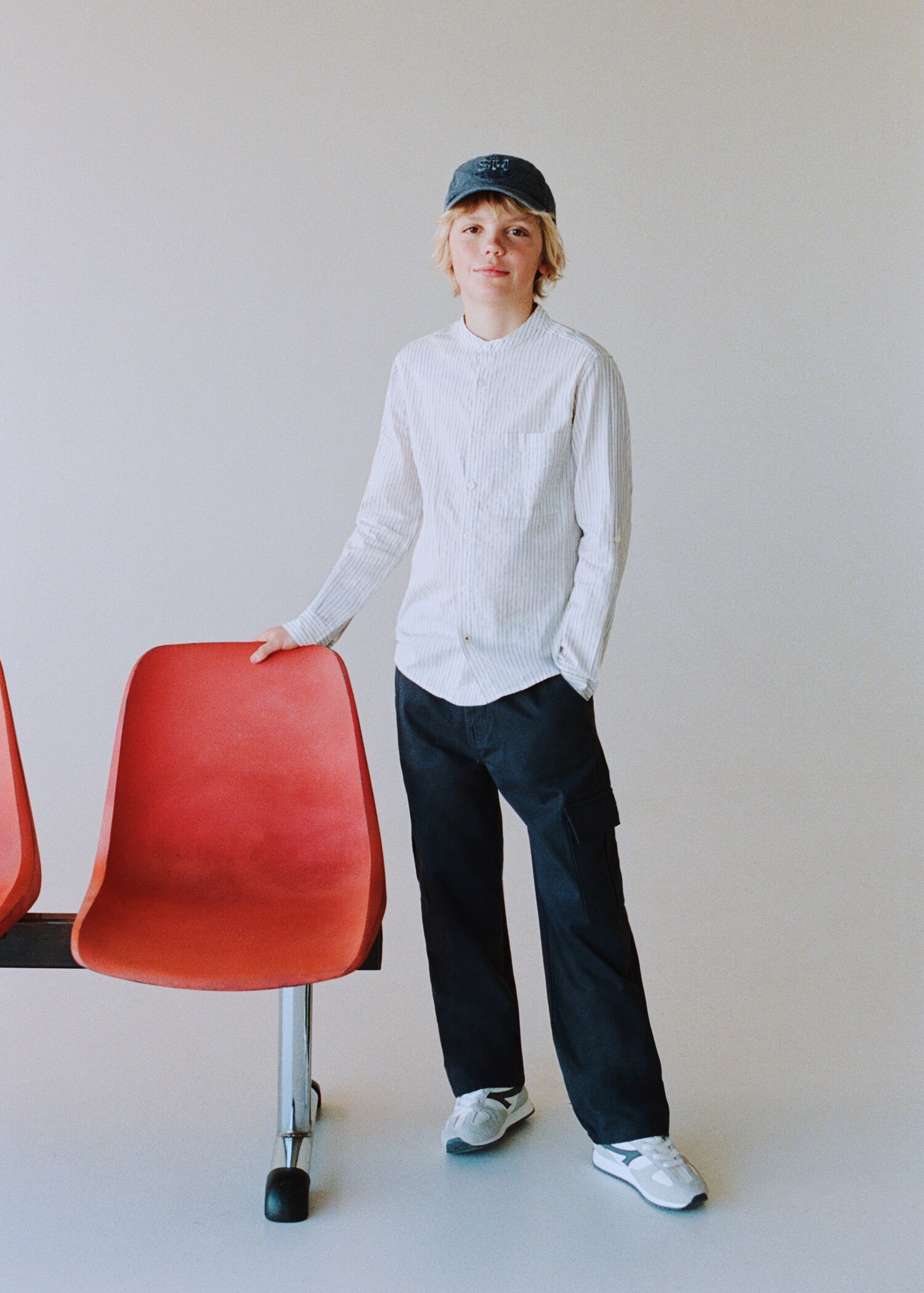 Cotton cargo trousers - General plane