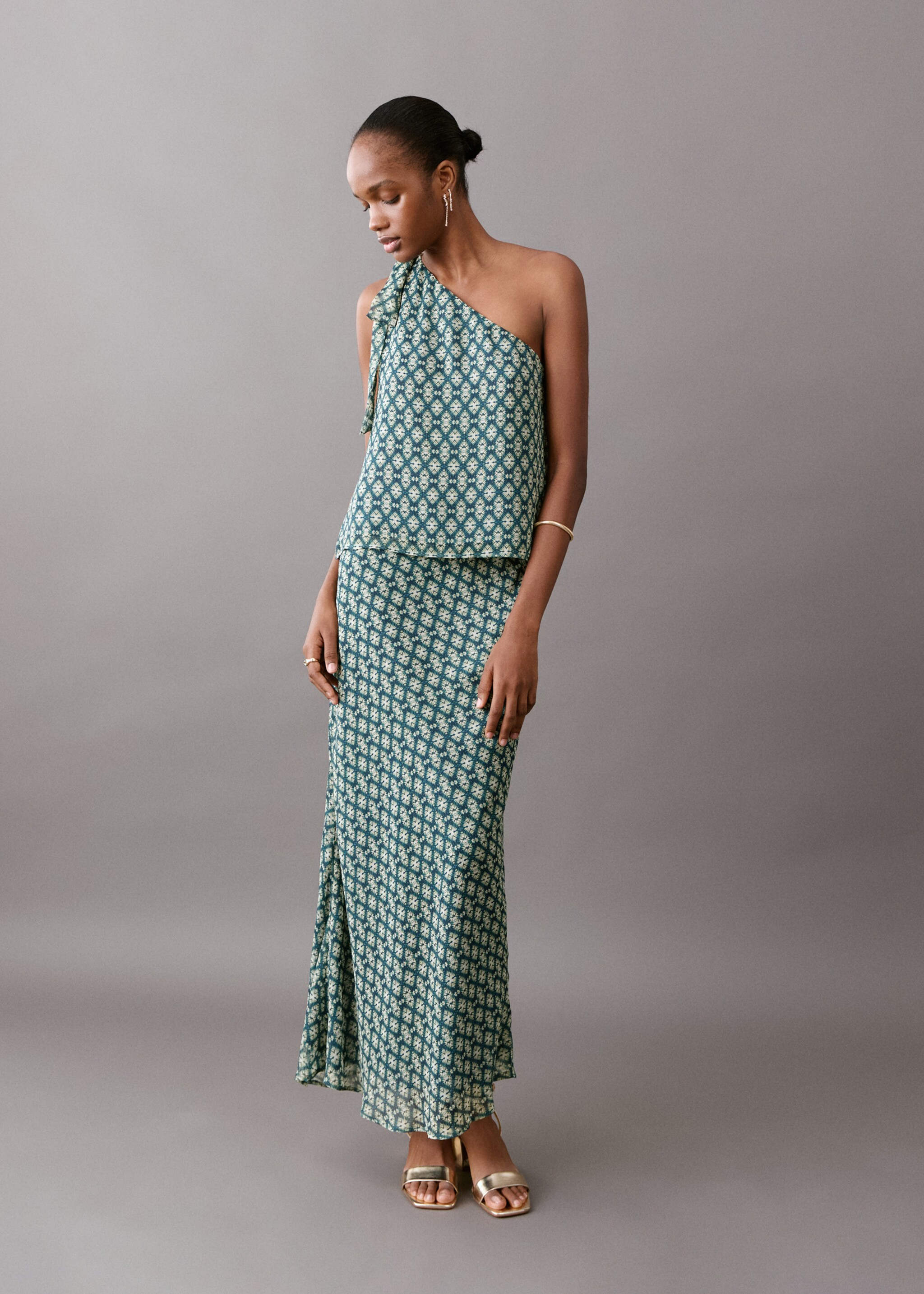 Blouse asymétrique col noué - Plan général, Bleu pétrole. Ref: 27045812-00.