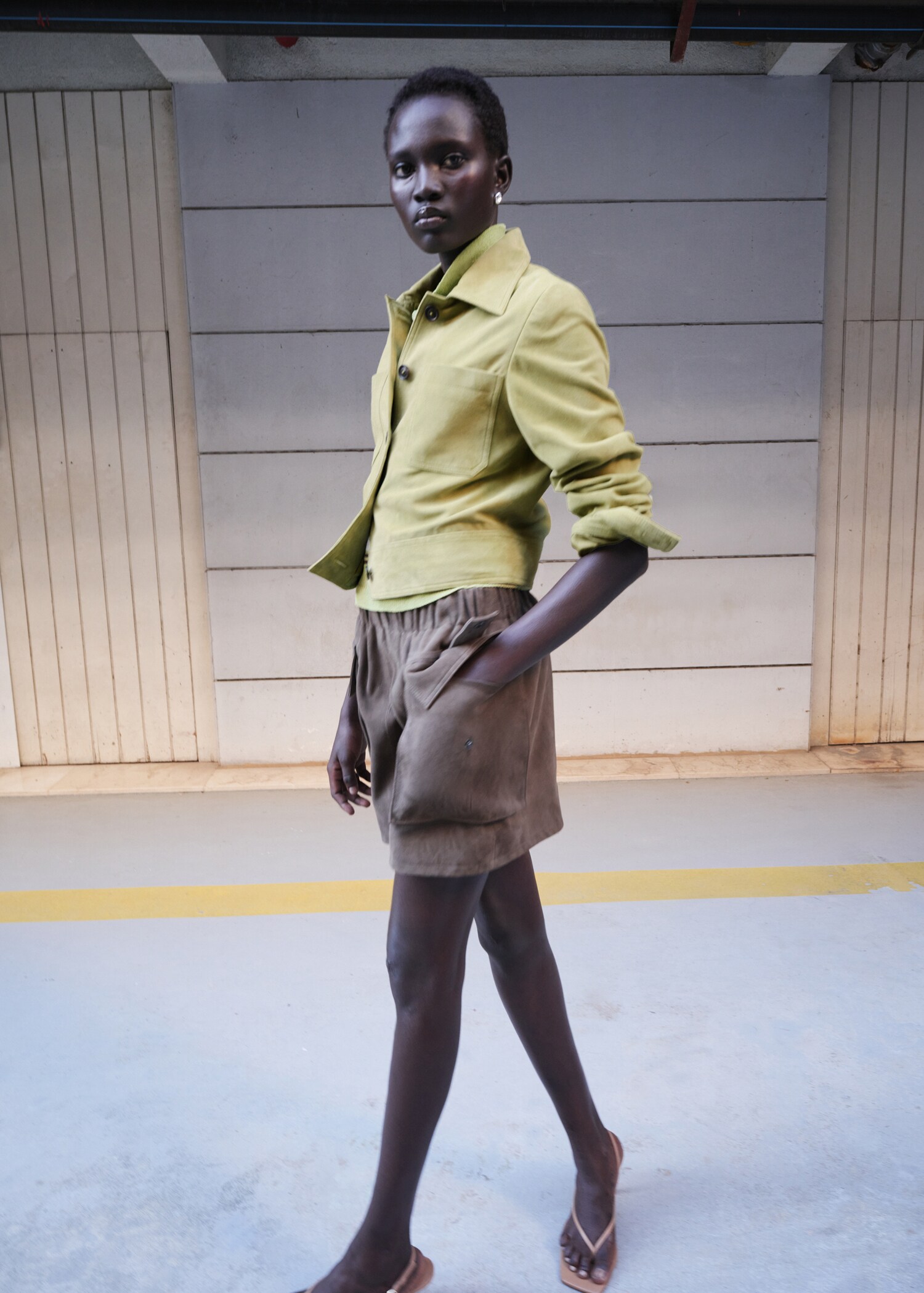 Veste daim boutons - Plan général