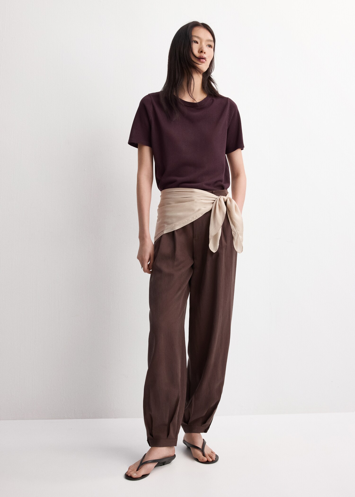 Short-sleeved knitted sweater - General plane