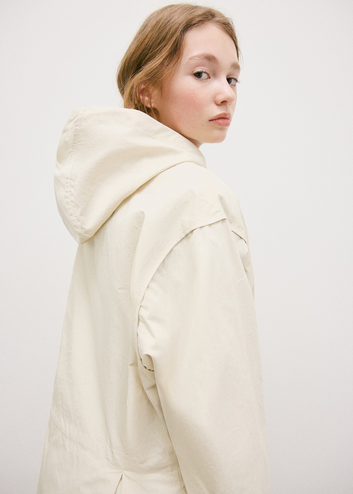 Rubberised jacket with tie - General plane