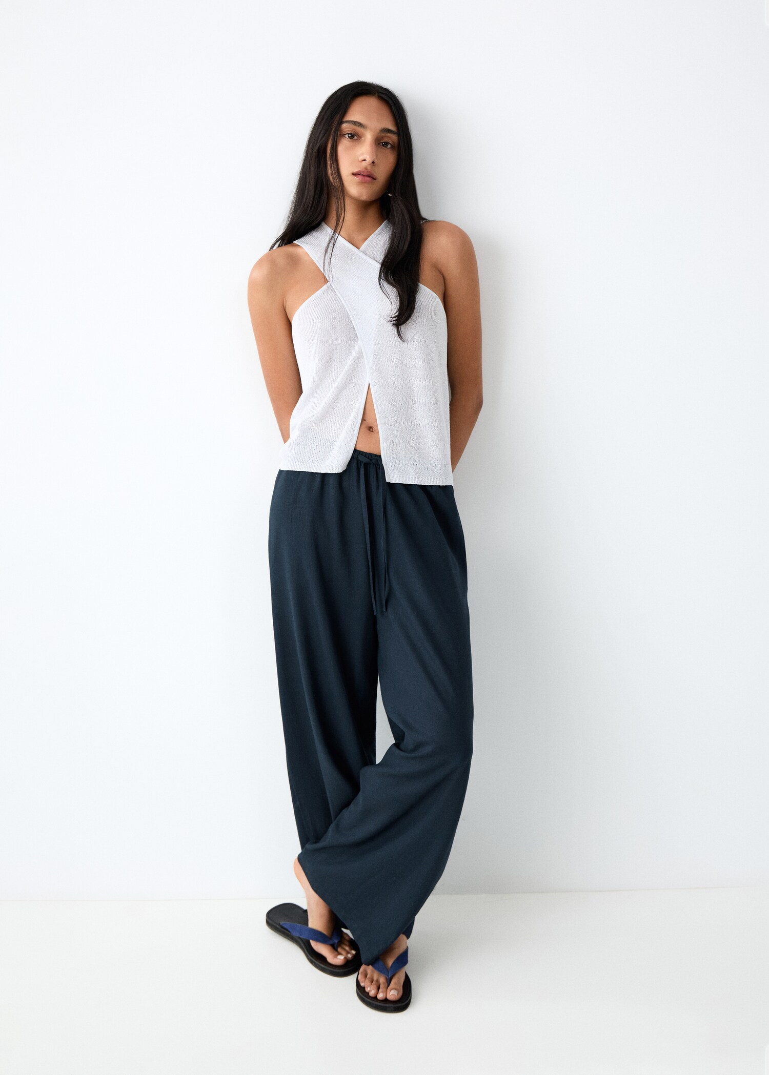Flowy straight-fit trousers - General plane